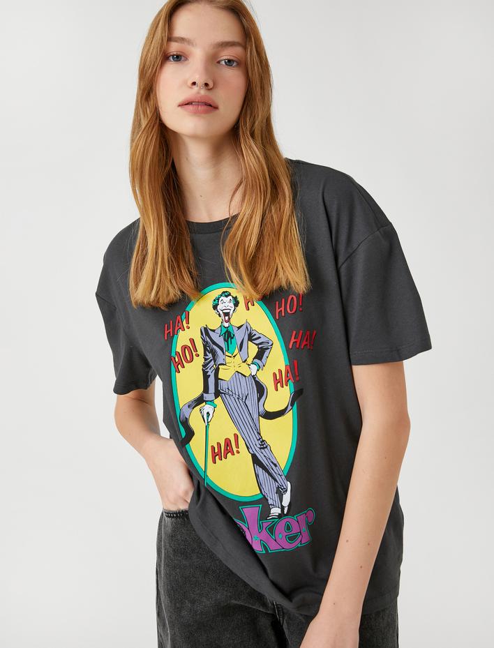 Joker Baskılı Tişört Bisiklet Yaka Kısa Kollu Lisanslı