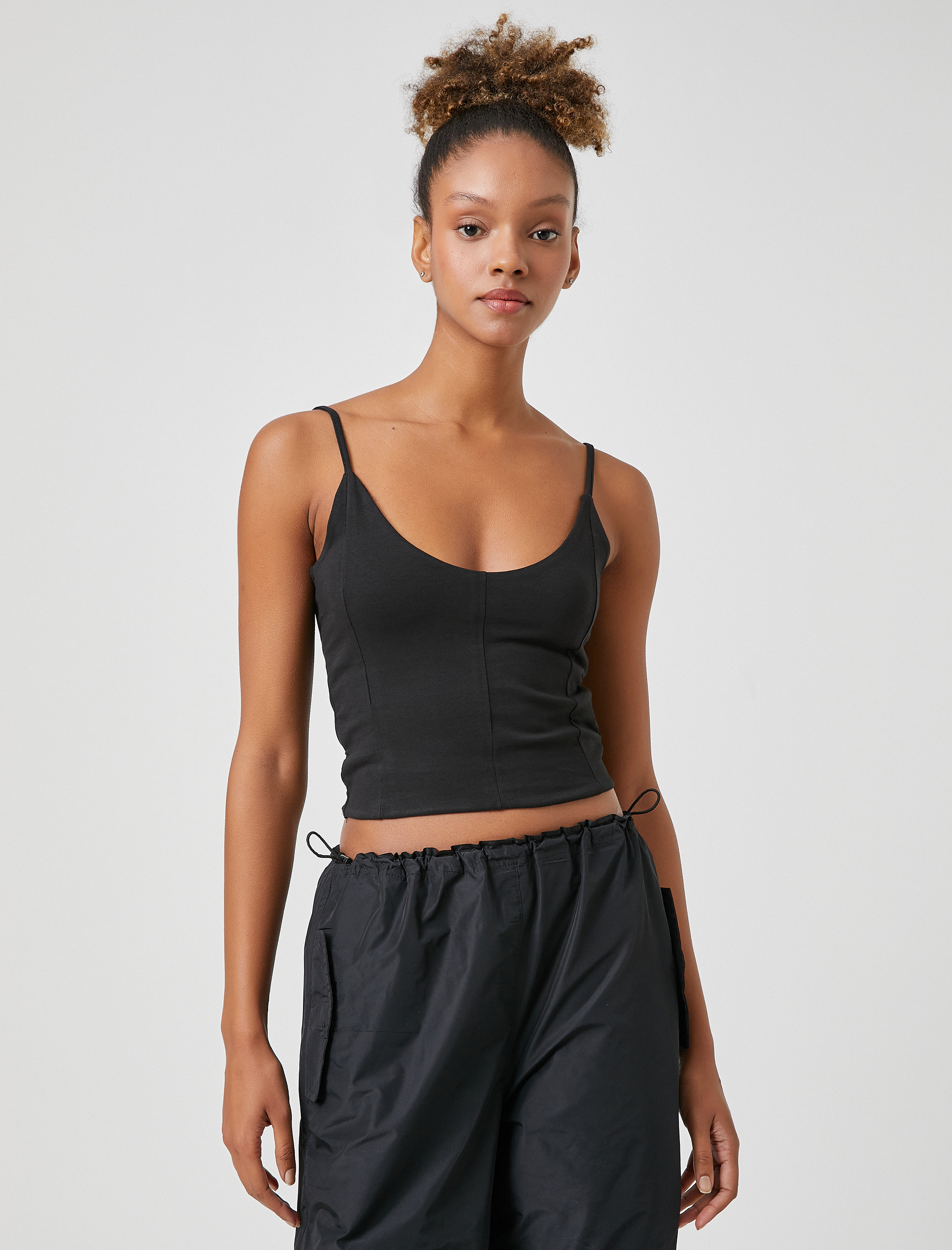   Crop Atlet İnce Askılı U Yaka Nervürlü