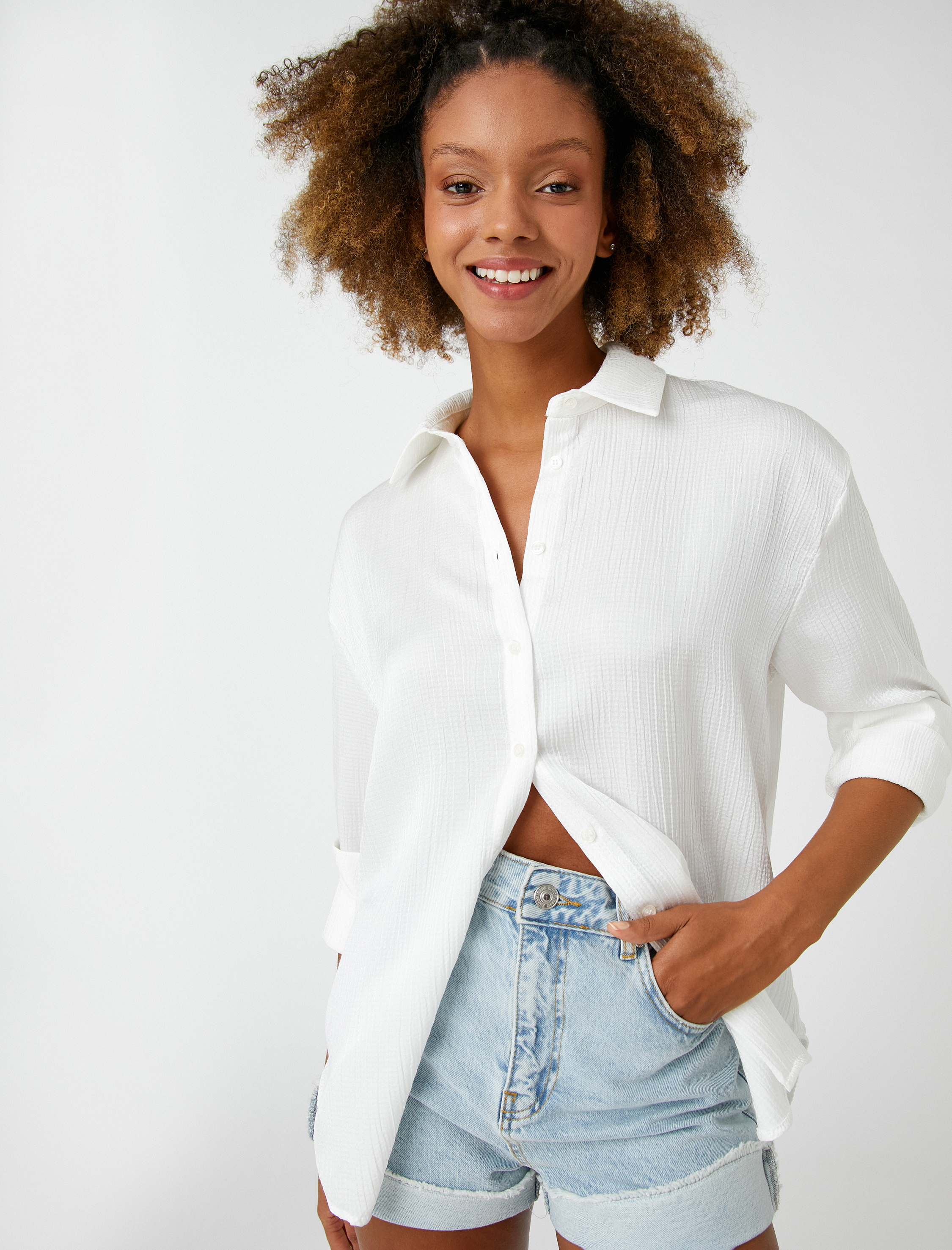   Dökümlü Gömlek Uzun Kollu Dokulu Manşet Yaka