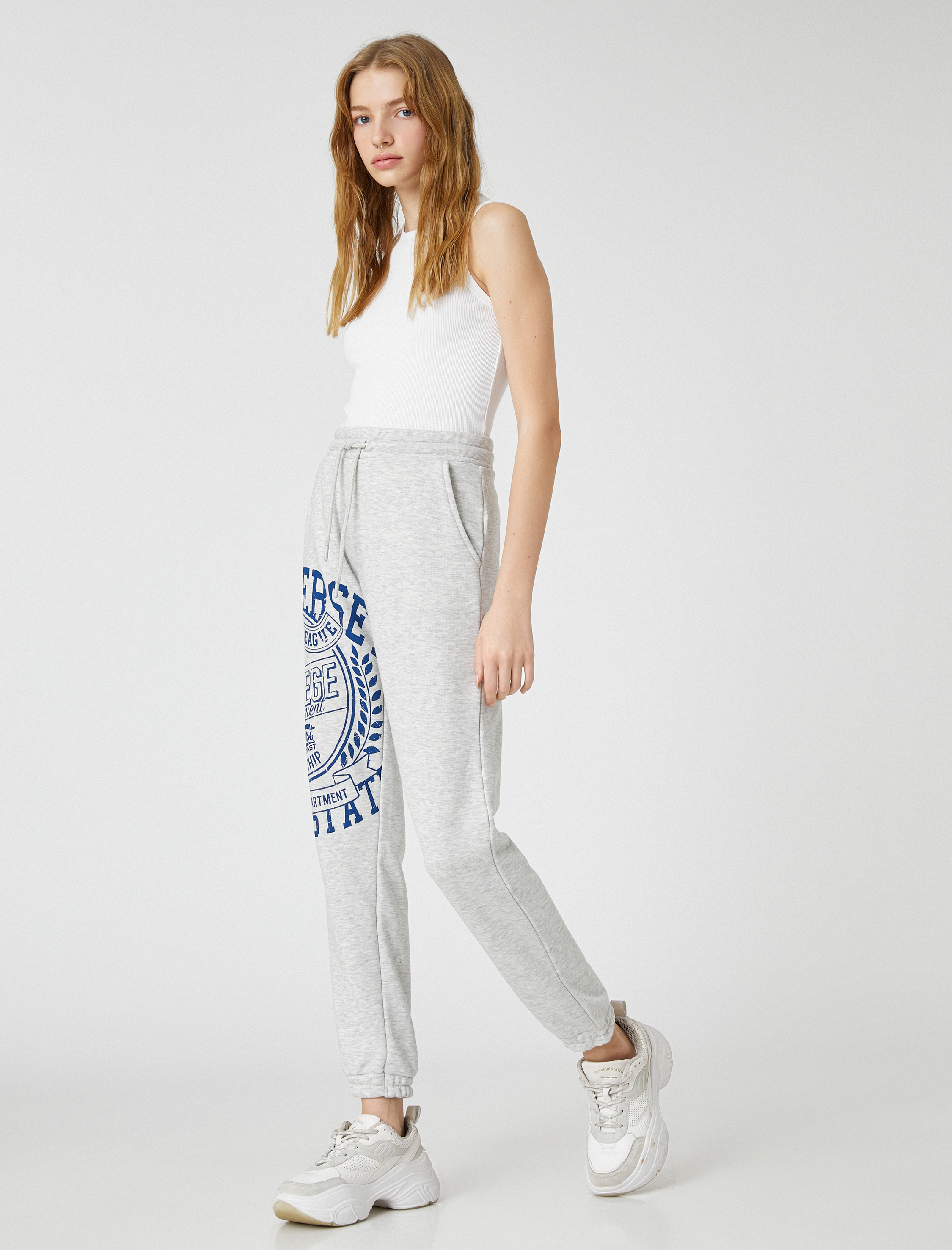   Şardonlu Jogger Eşofman Altı Kolej Baskılı Beli Bağcıklı