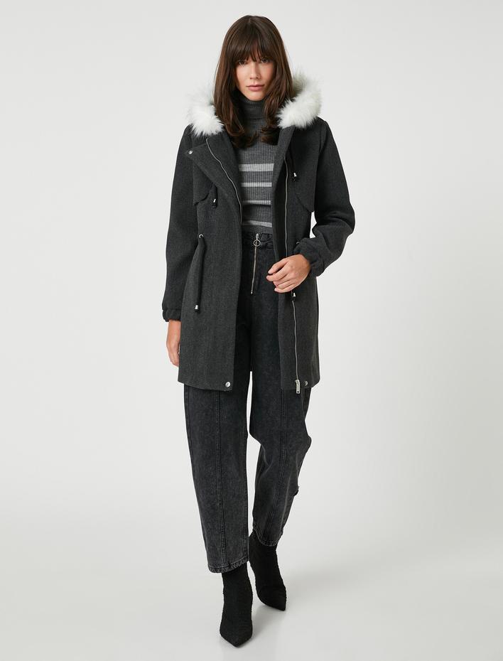  Kapüşonlu Mont Peluş Detaylı Beli Bağlamalı