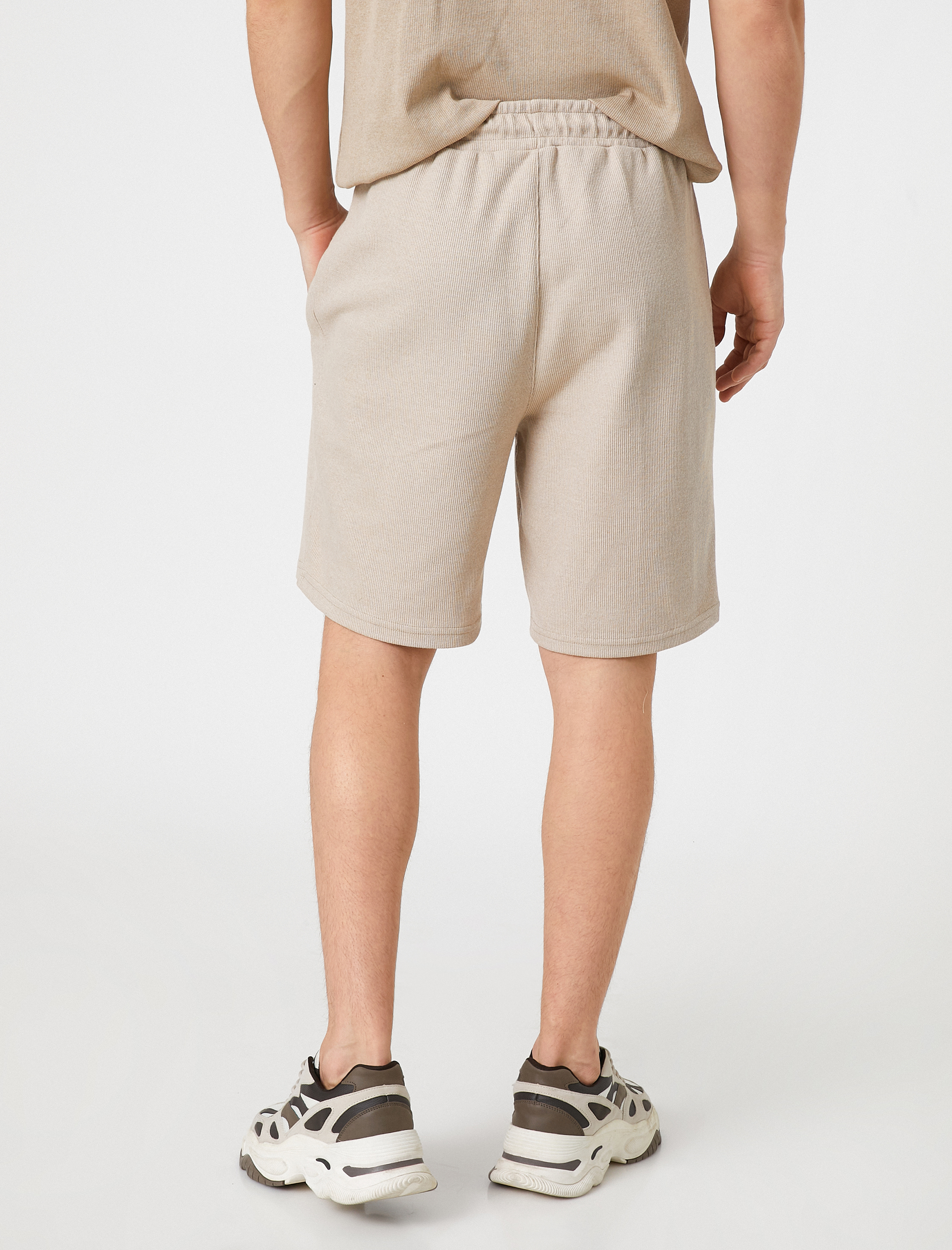   Basic Şort Beli Bağcıklı Cep Detaylı