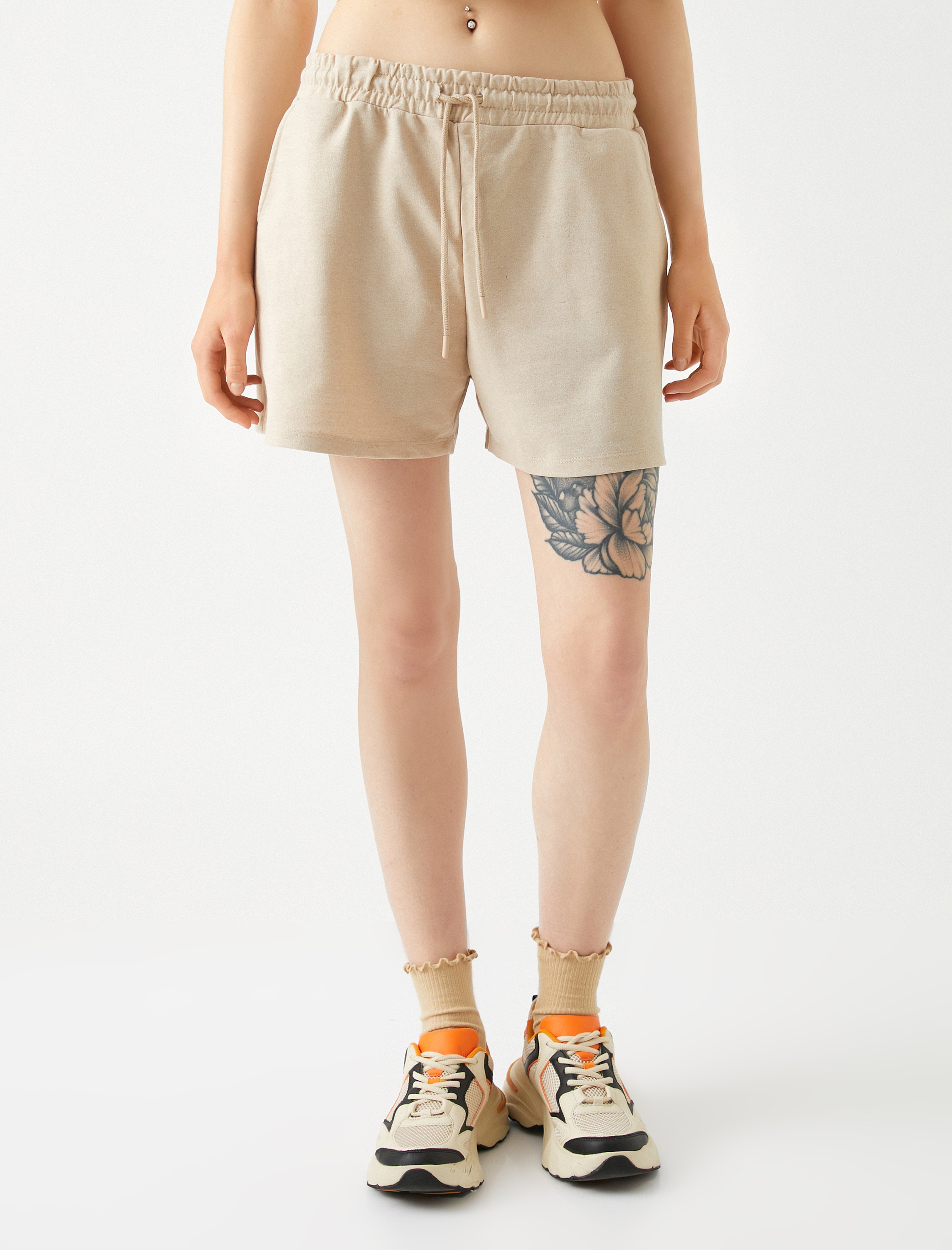   Mini Şort Beli Bağcıklı Rahat Kesim Cep Detaylı