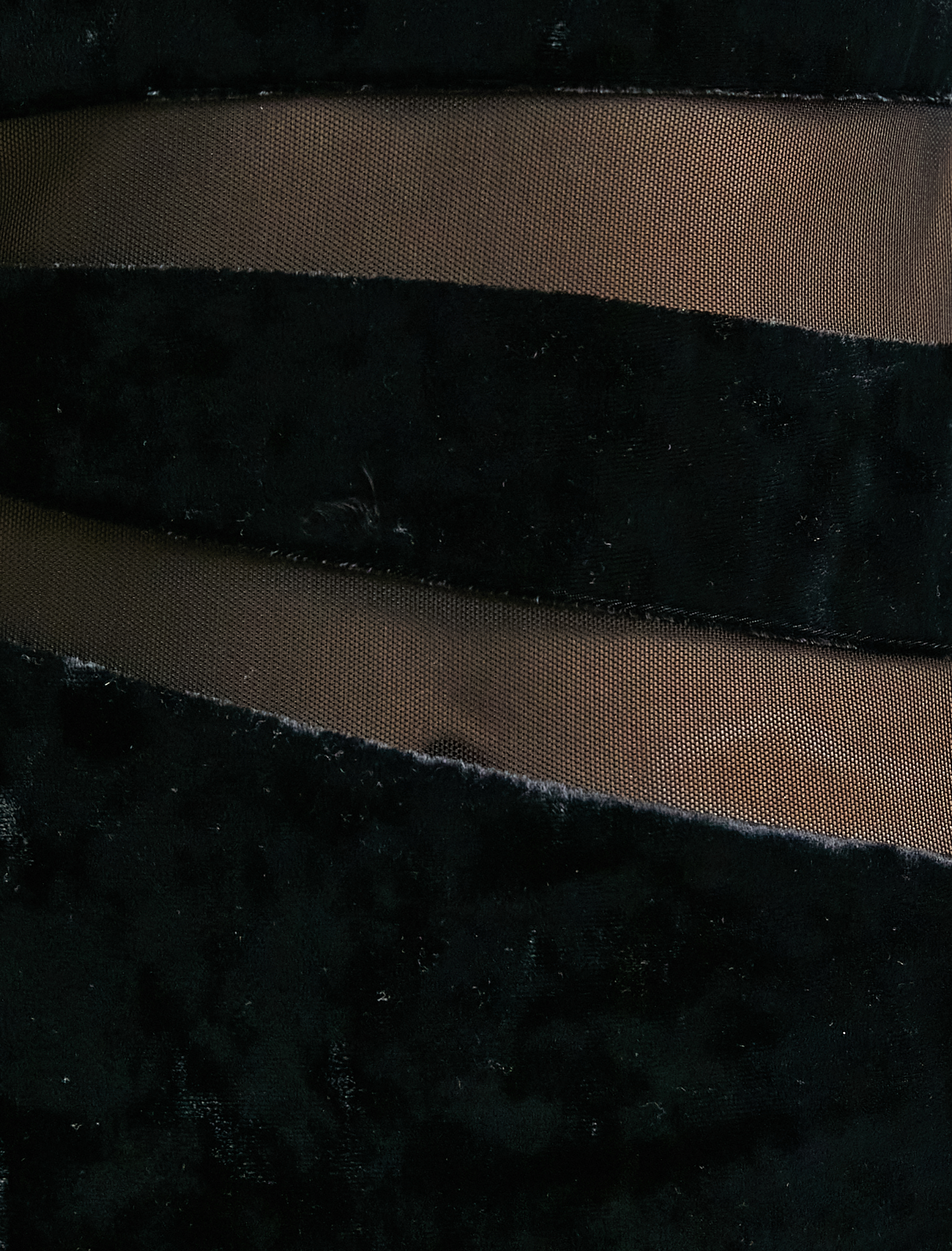   Kadife Abiye Elbise Tül Detaylı Uzun Kollu