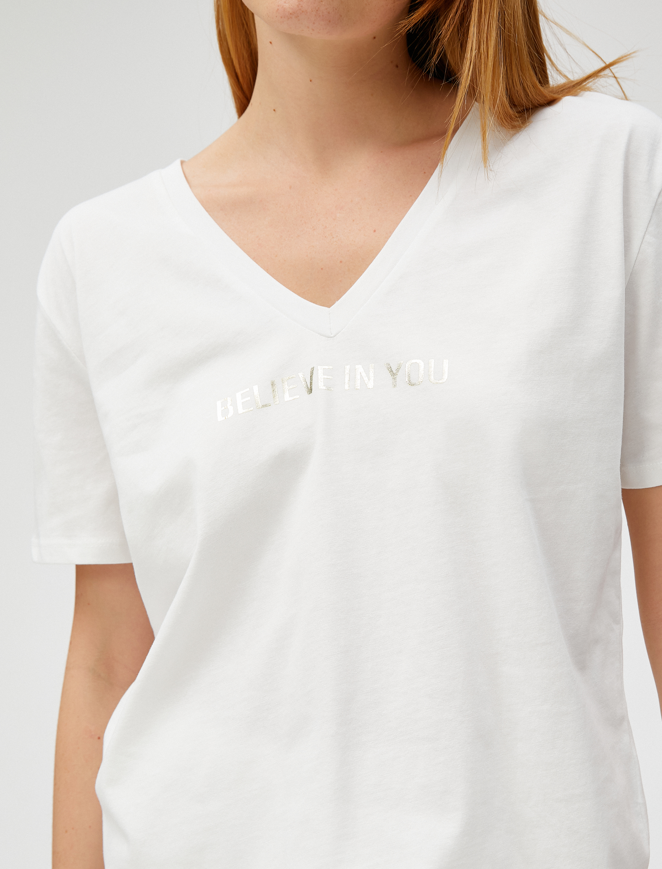   Yazı Baskılı Tişört V Yaka