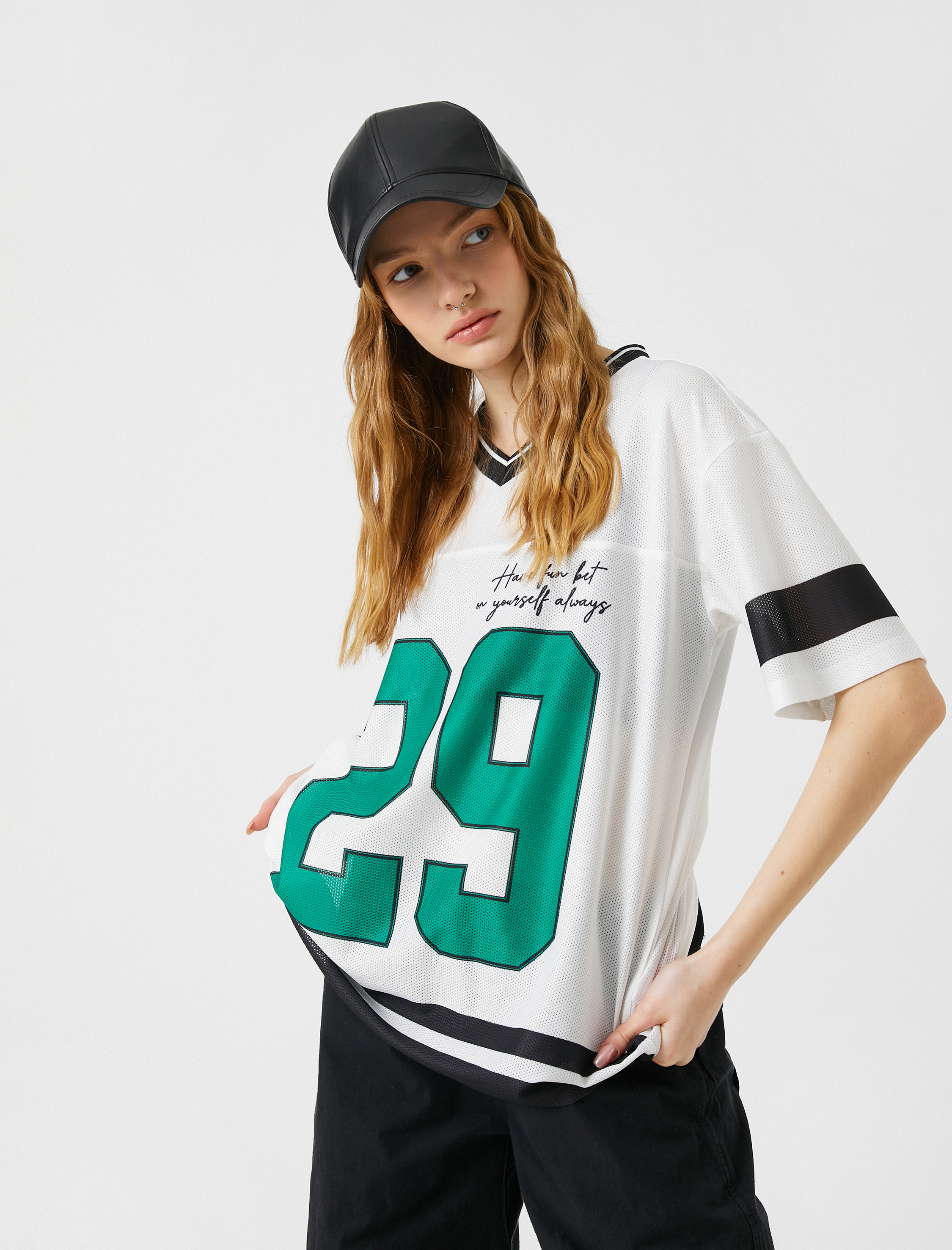   Slogan Baskılı Tişört Oversize Kısa Kollu V Yaka