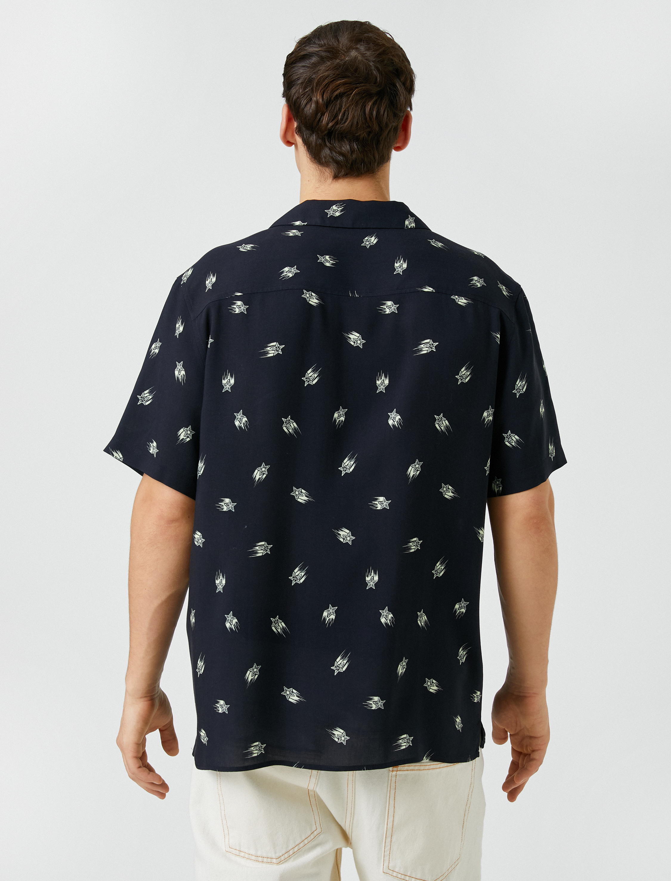   Yazlık Gömlek Kısa Kollu Devrik Yaka Yıldız Baskılı