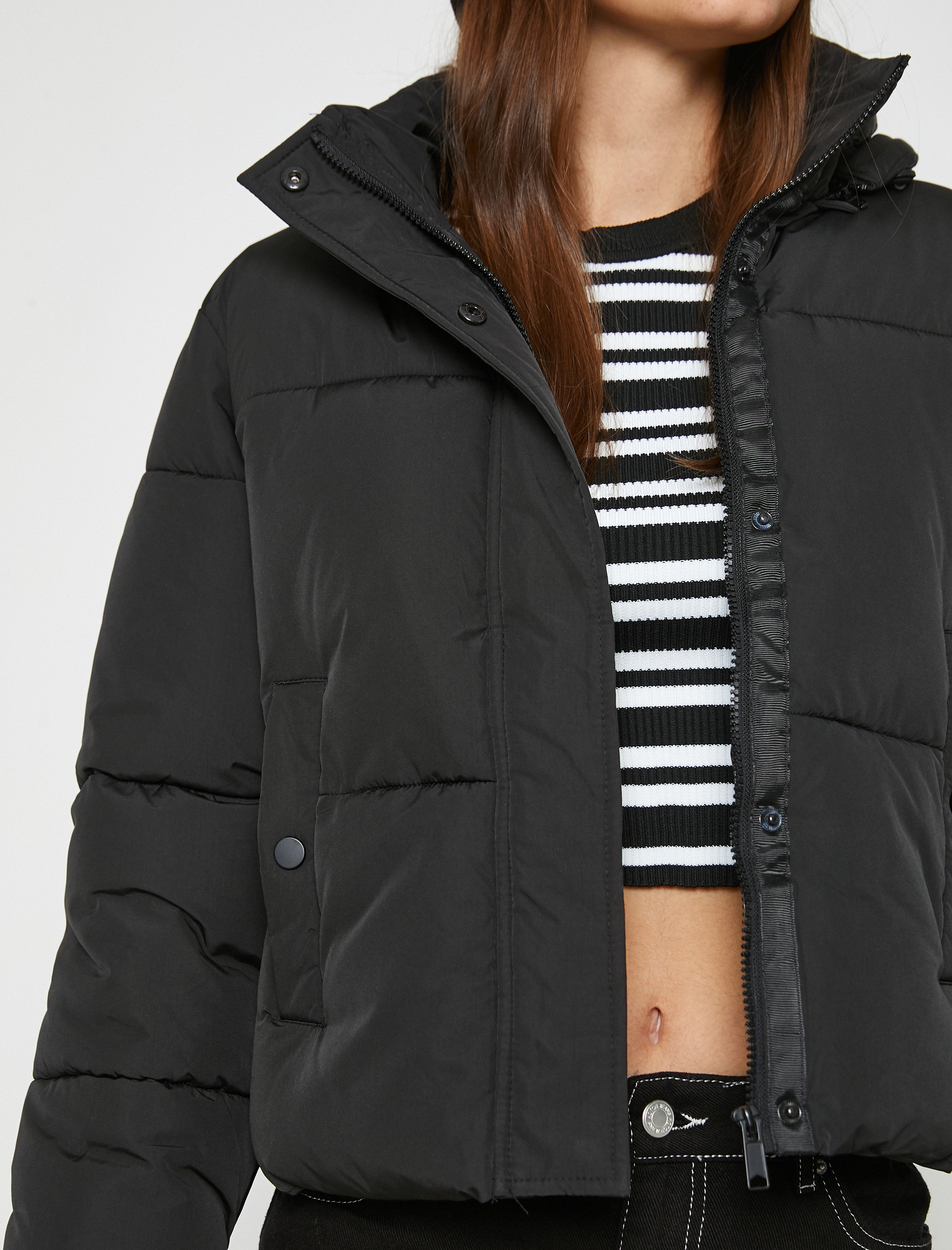   Şişme Mont Dik Yaka Fermuarlı