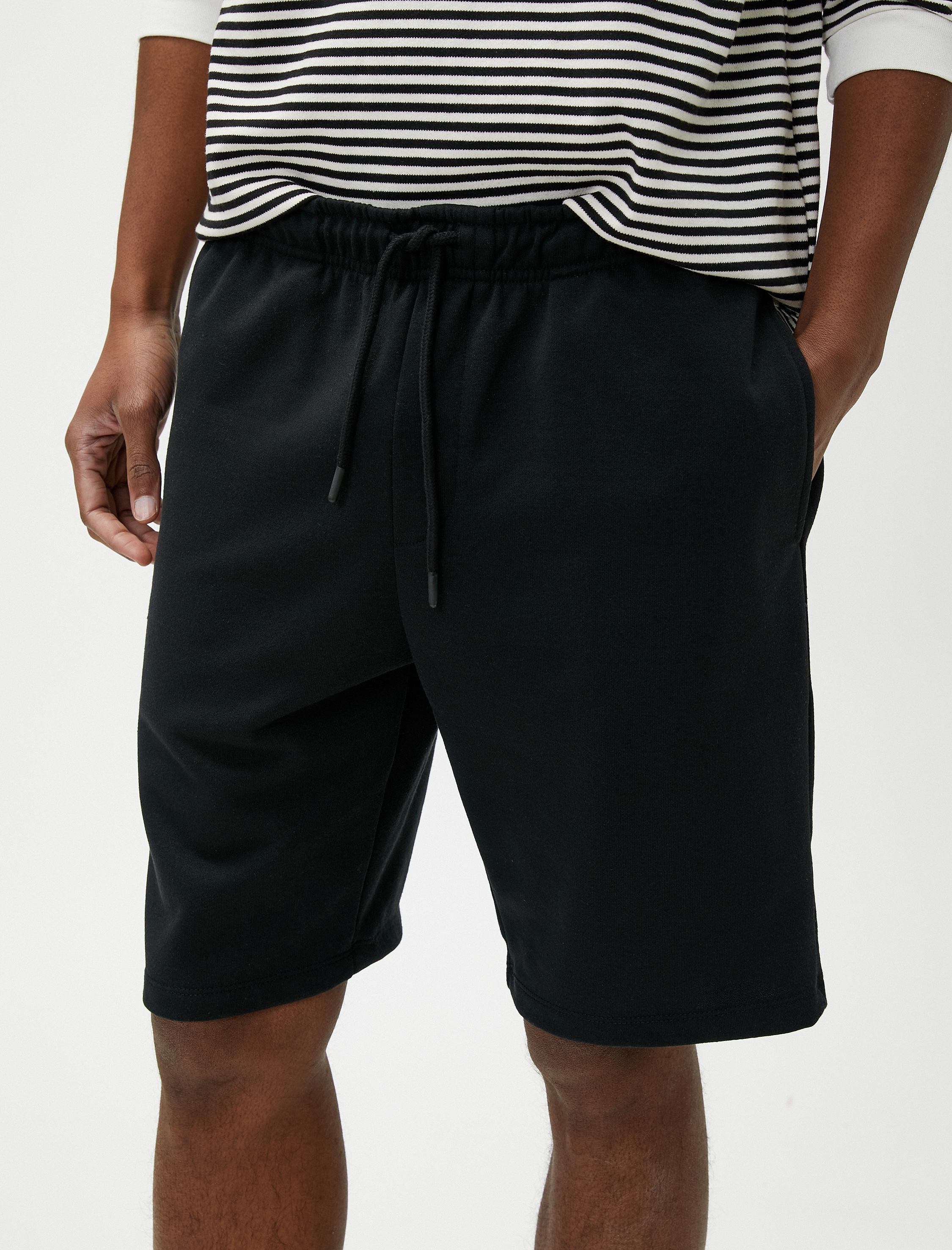   Beli Bağcıklı Şort Cep Detaylı Dar Kesim