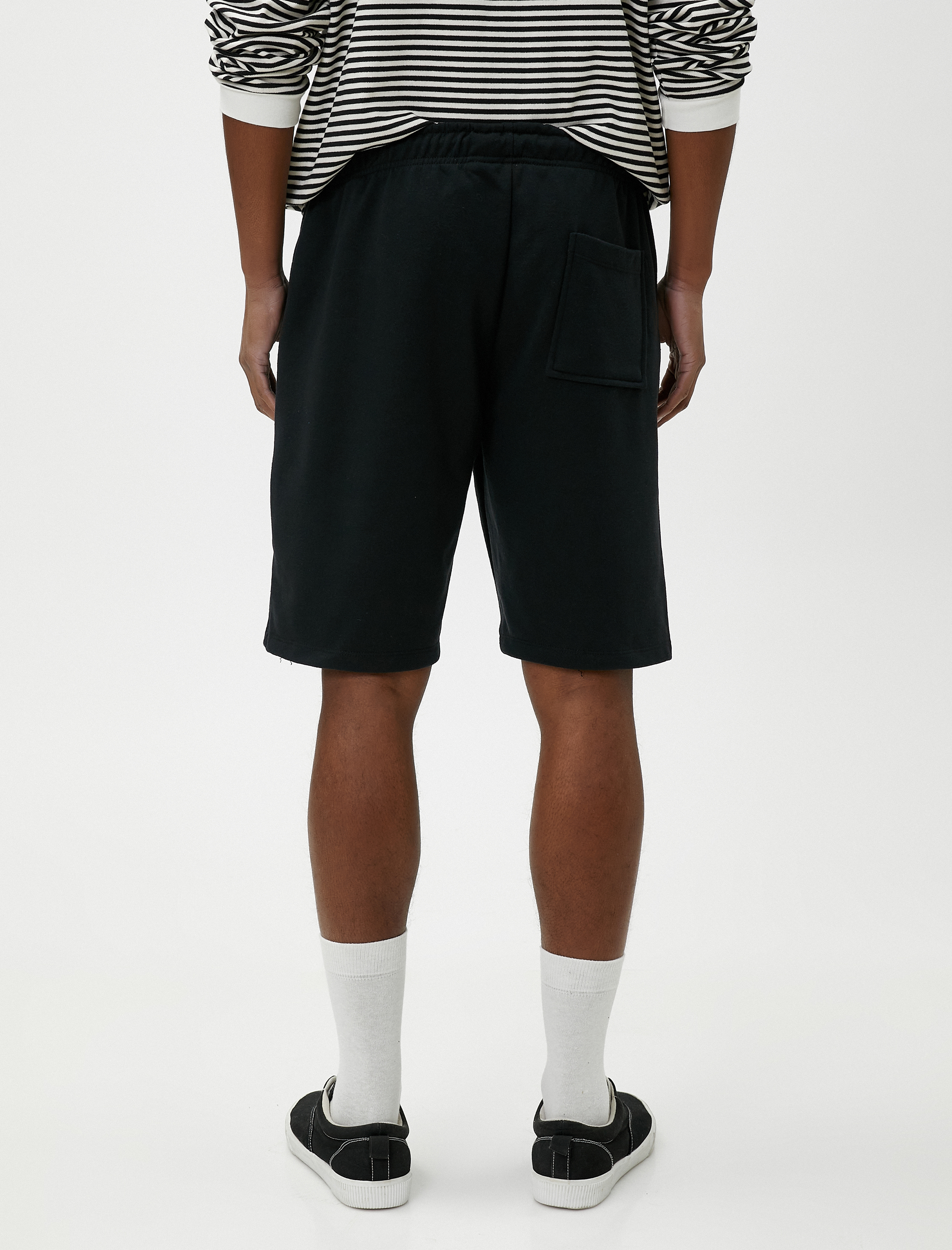   Beli Bağcıklı Şort Cep Detaylı Dar Kesim