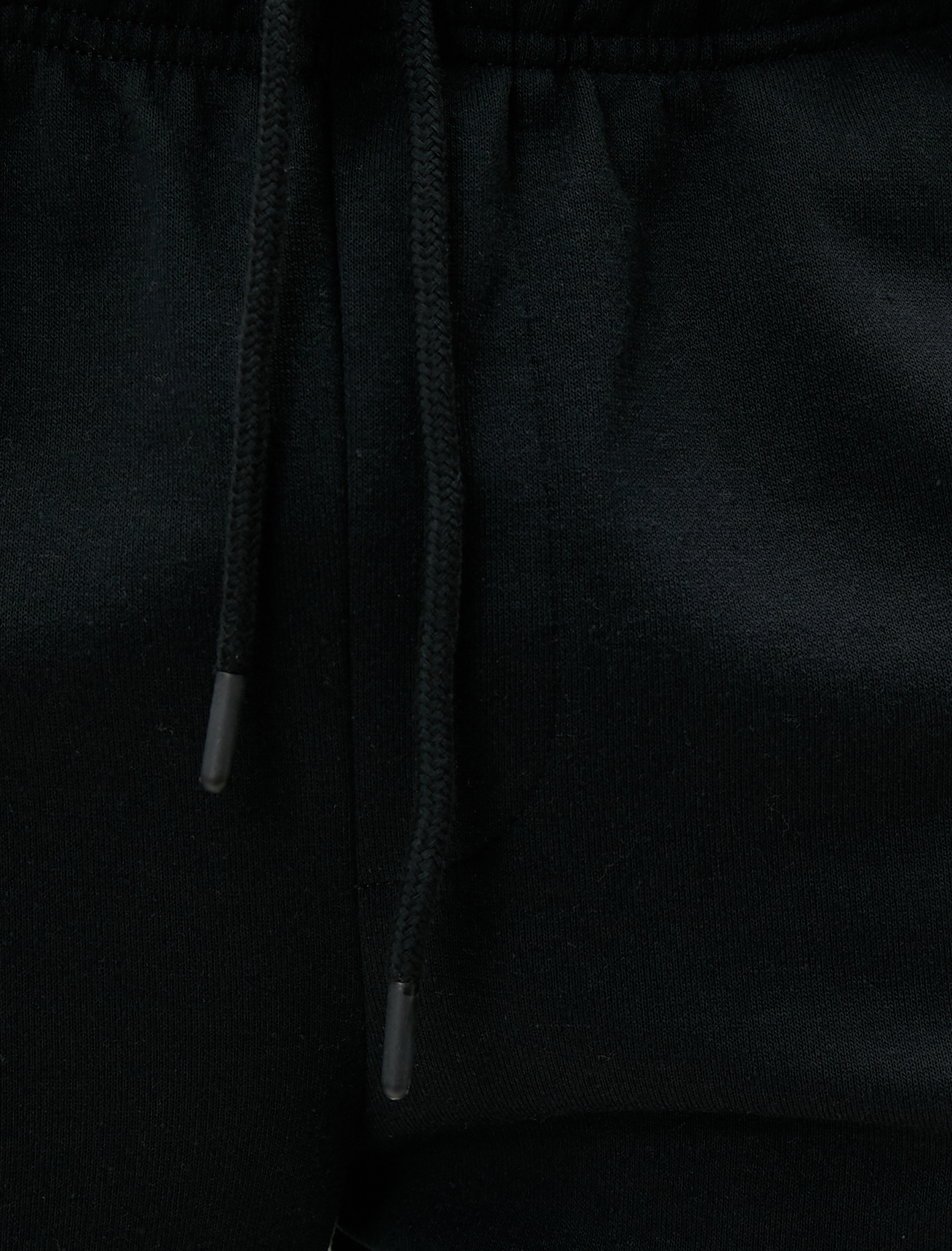   Beli Bağcıklı Şort Cep Detaylı Dar Kesim