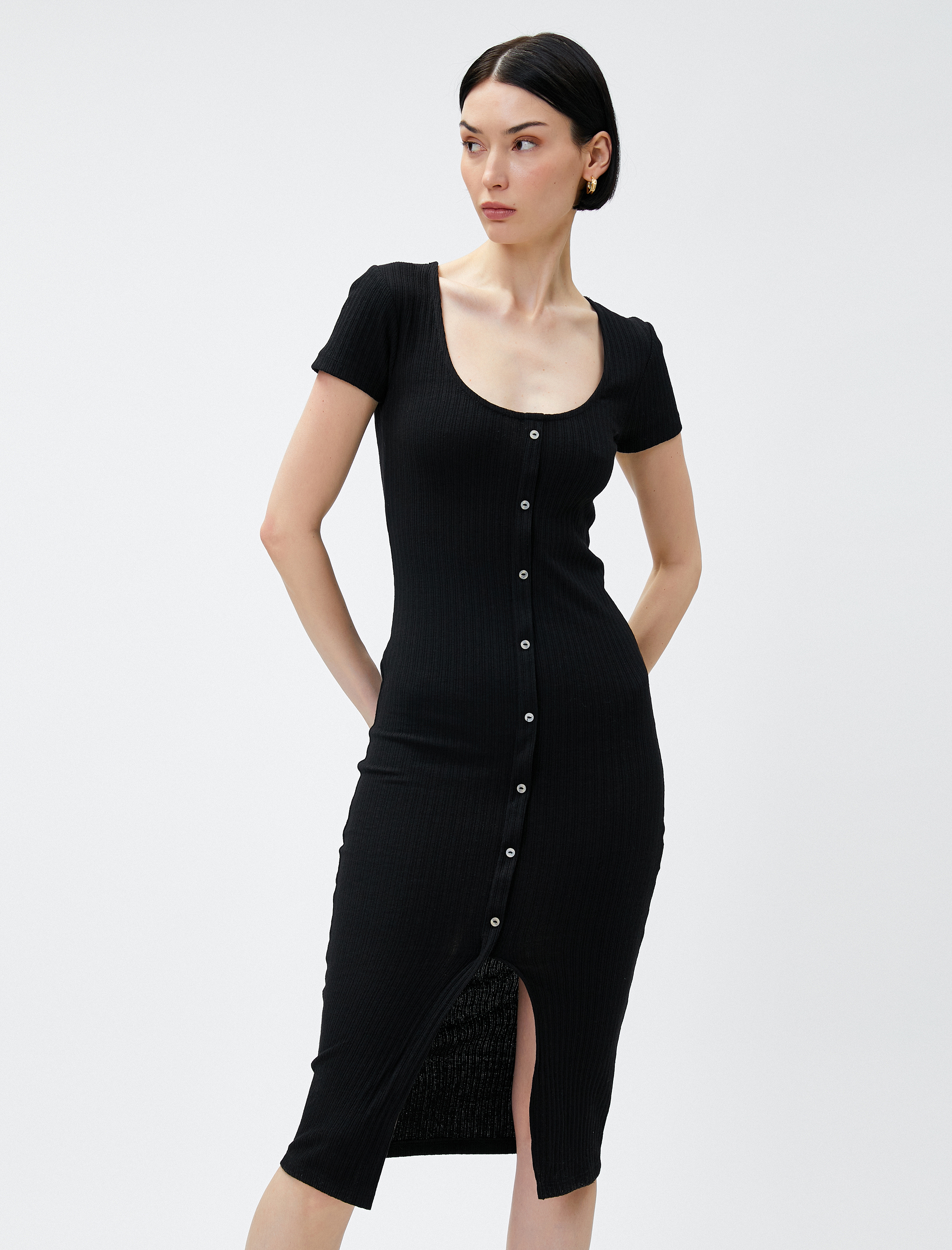   Dar Kesim Midi Elbise Düğmeli Yırtmaçlı