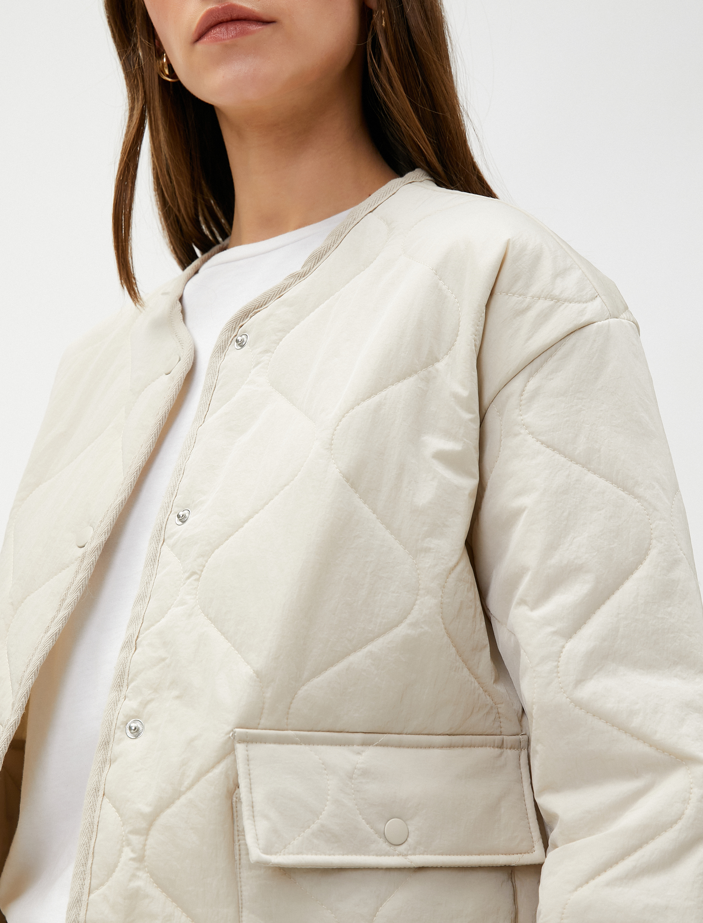   Oversize Kapitone Mont Cepli Yuvarlak Yaka