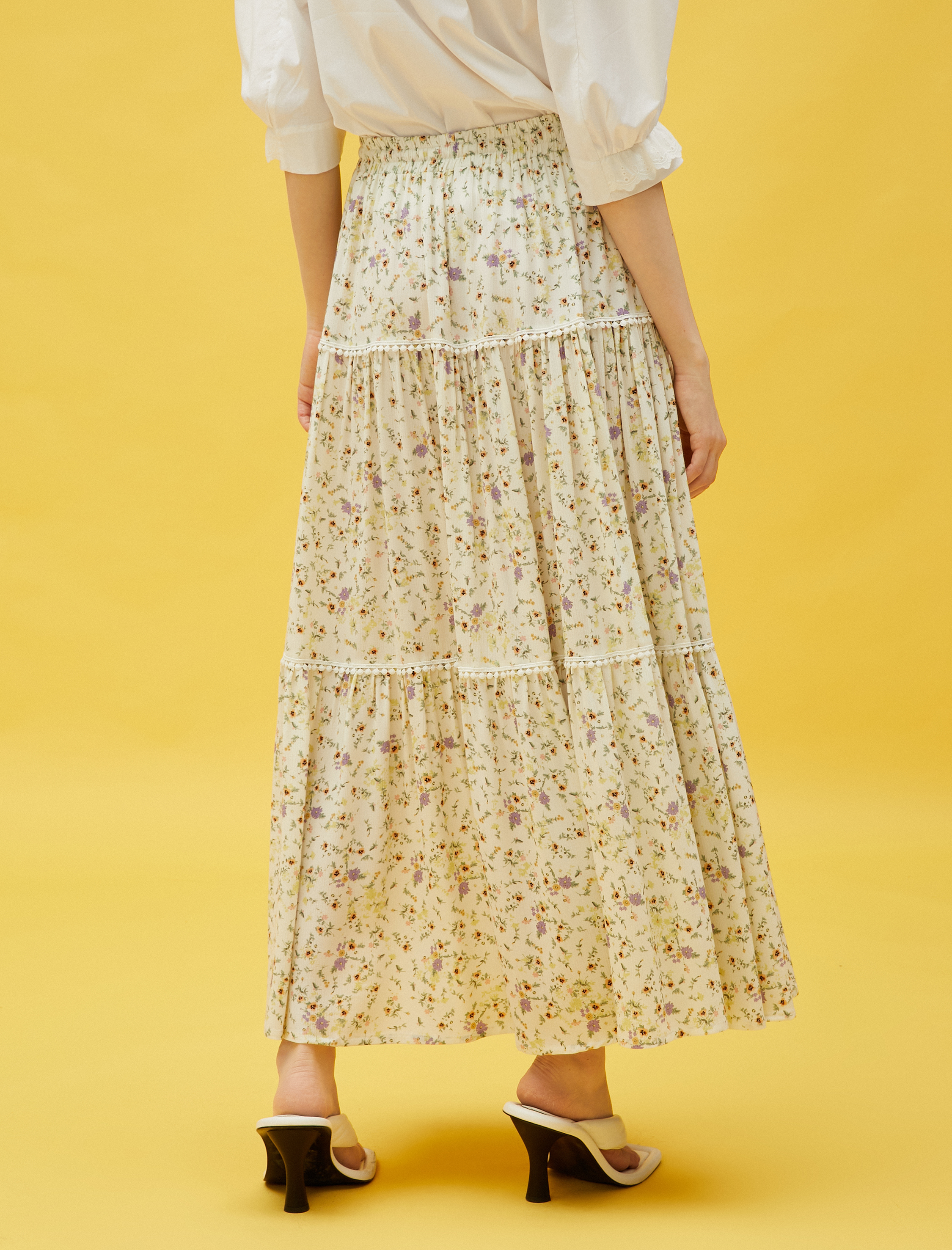   Çiçekli Katlı Yırtmaçlı Uzun Etek