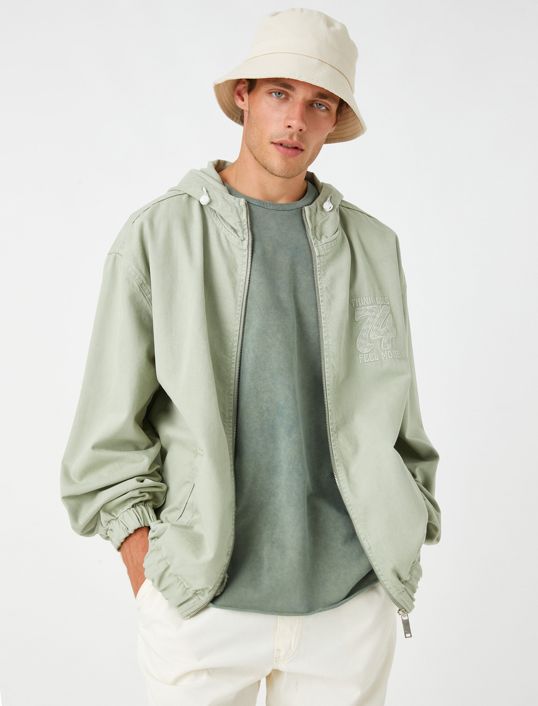   Kapşonlu Kot Ceket Fermuar Detaylı