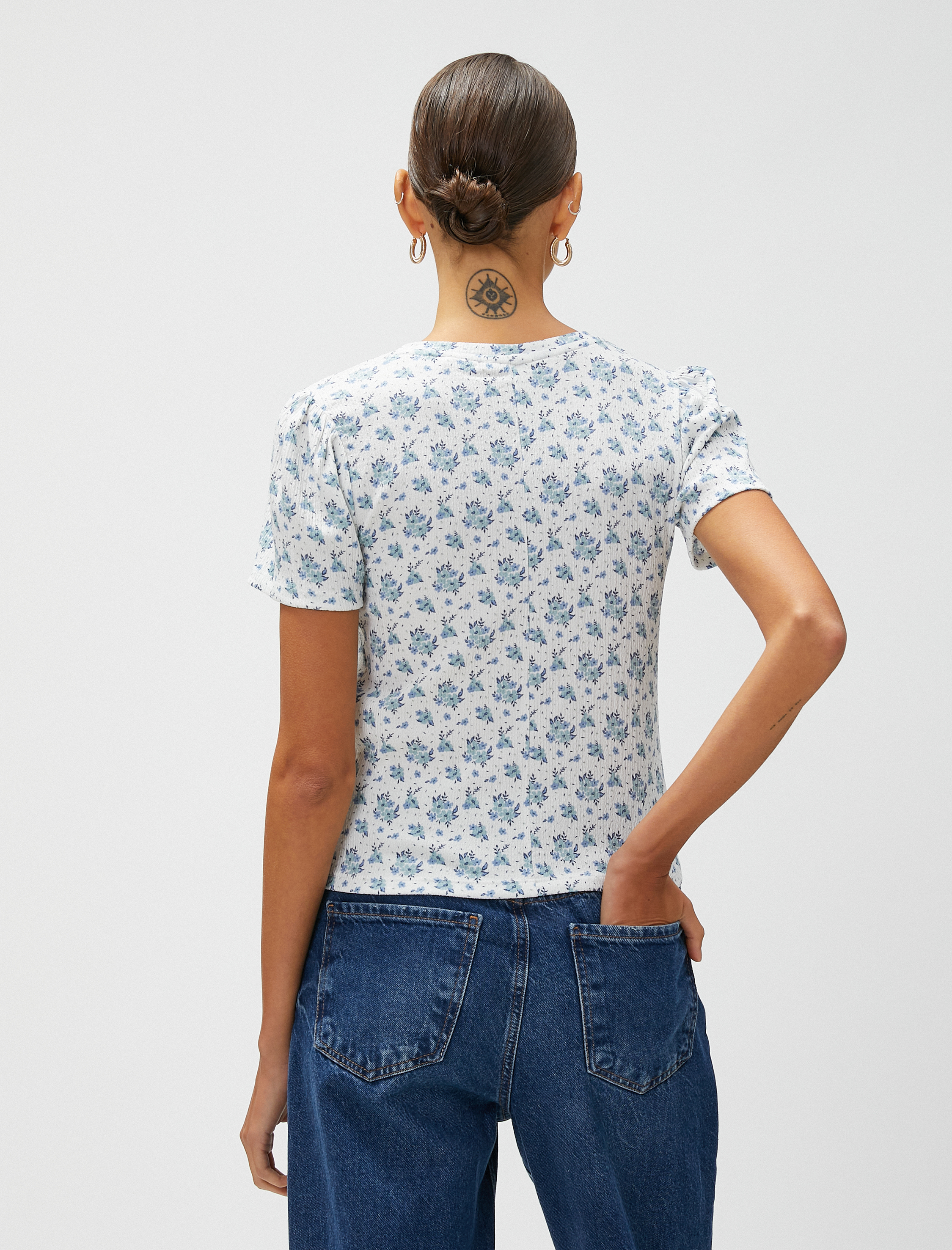   Çiçekli Tişört Kısa Kollu Bisiklet Yaka