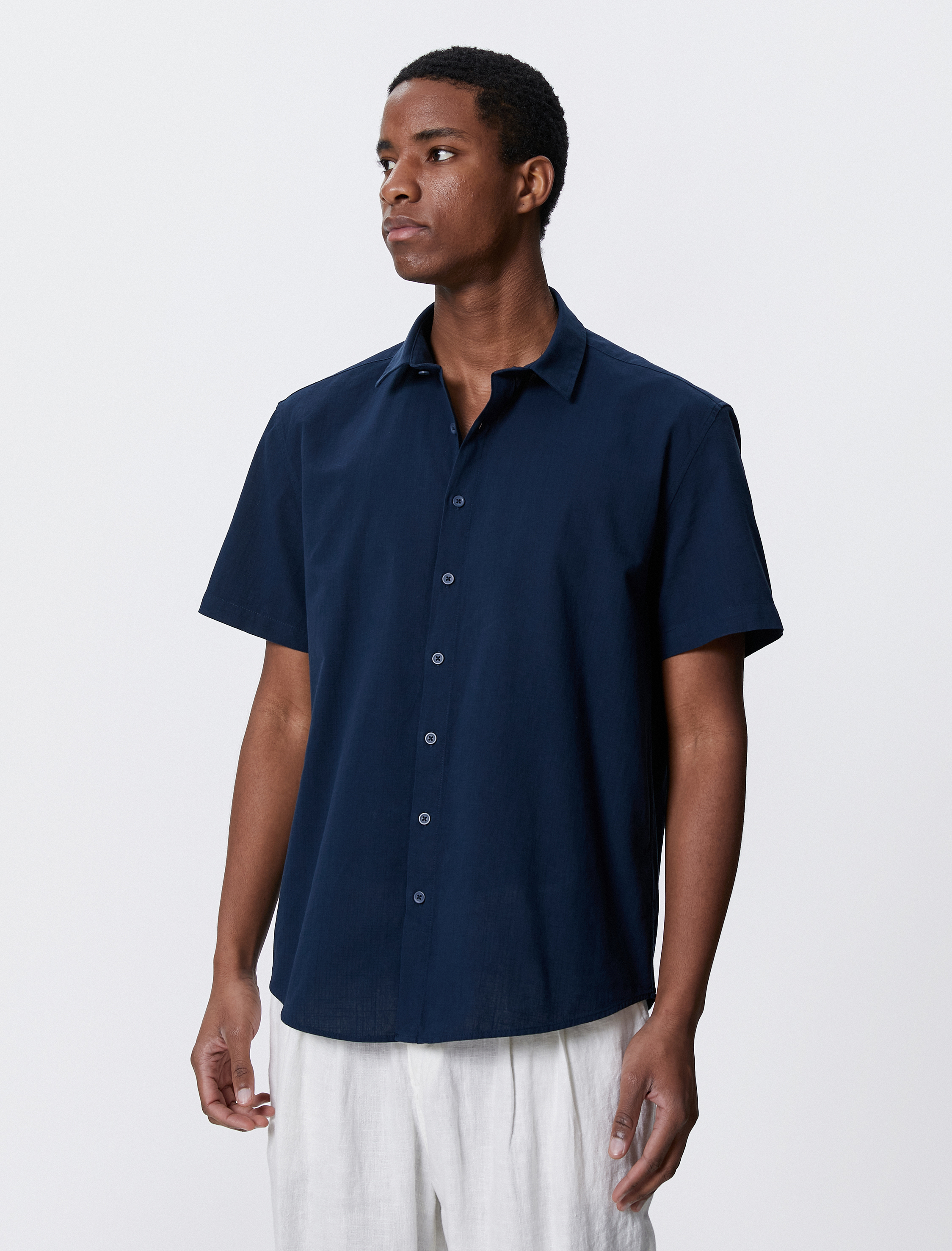   Basic Kısa Kollu Gömlek Klasik Yaka Düğmeli Pamuklu