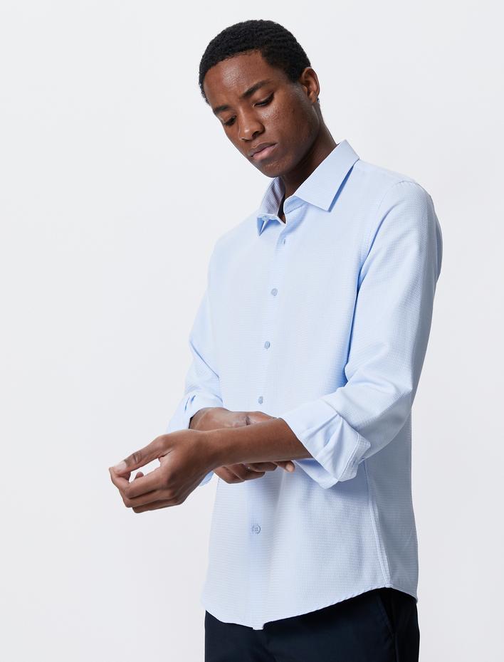  Basic Gömlek Klasik Yaka Dokulu Düğmeli Non Iron