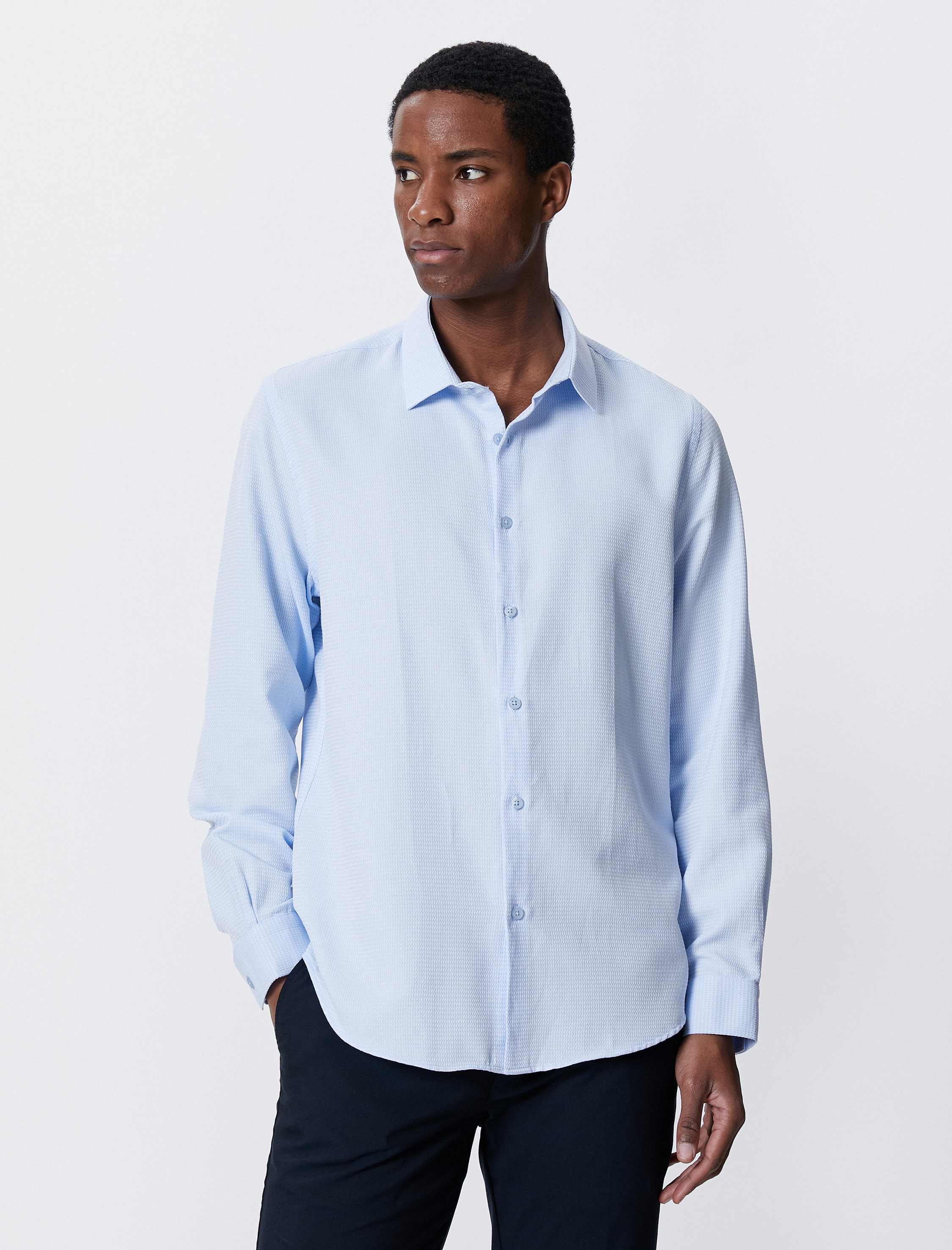   Basic Gömlek Klasik Yaka Dokulu Düğmeli Non Iron