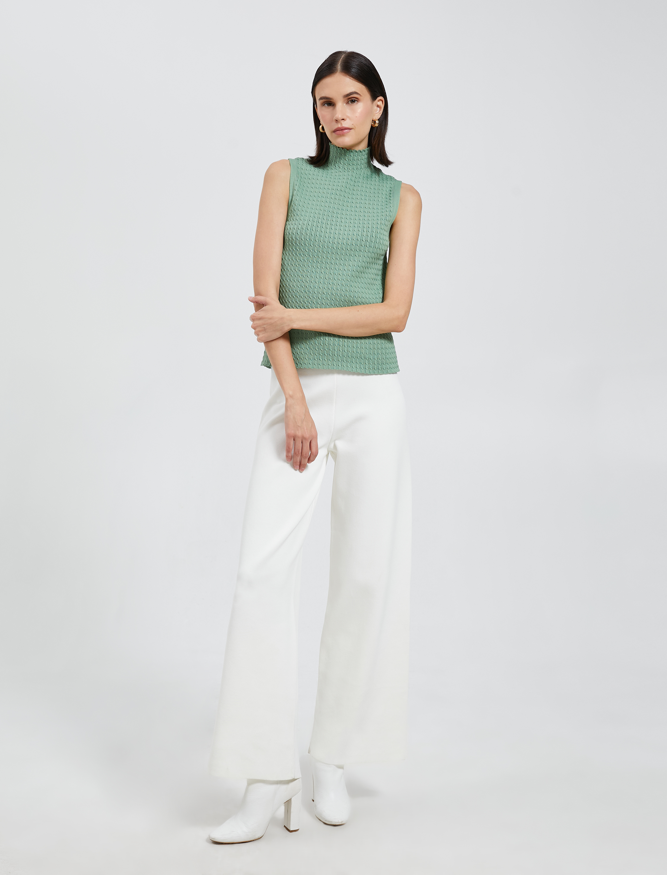   Boğazlı Atlet Kolsuz Örgü Motifli