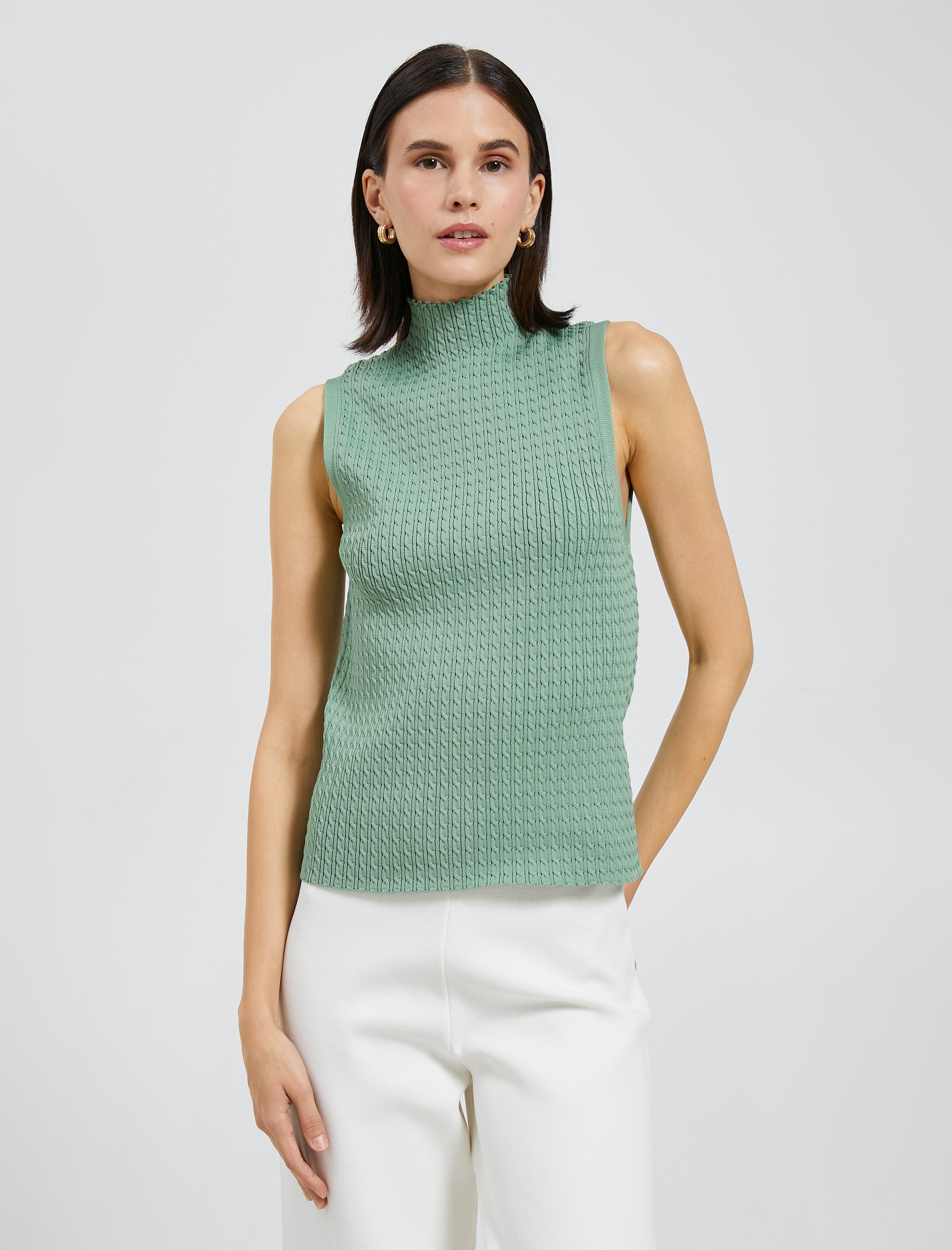   Boğazlı Atlet Kolsuz Örgü Motifli