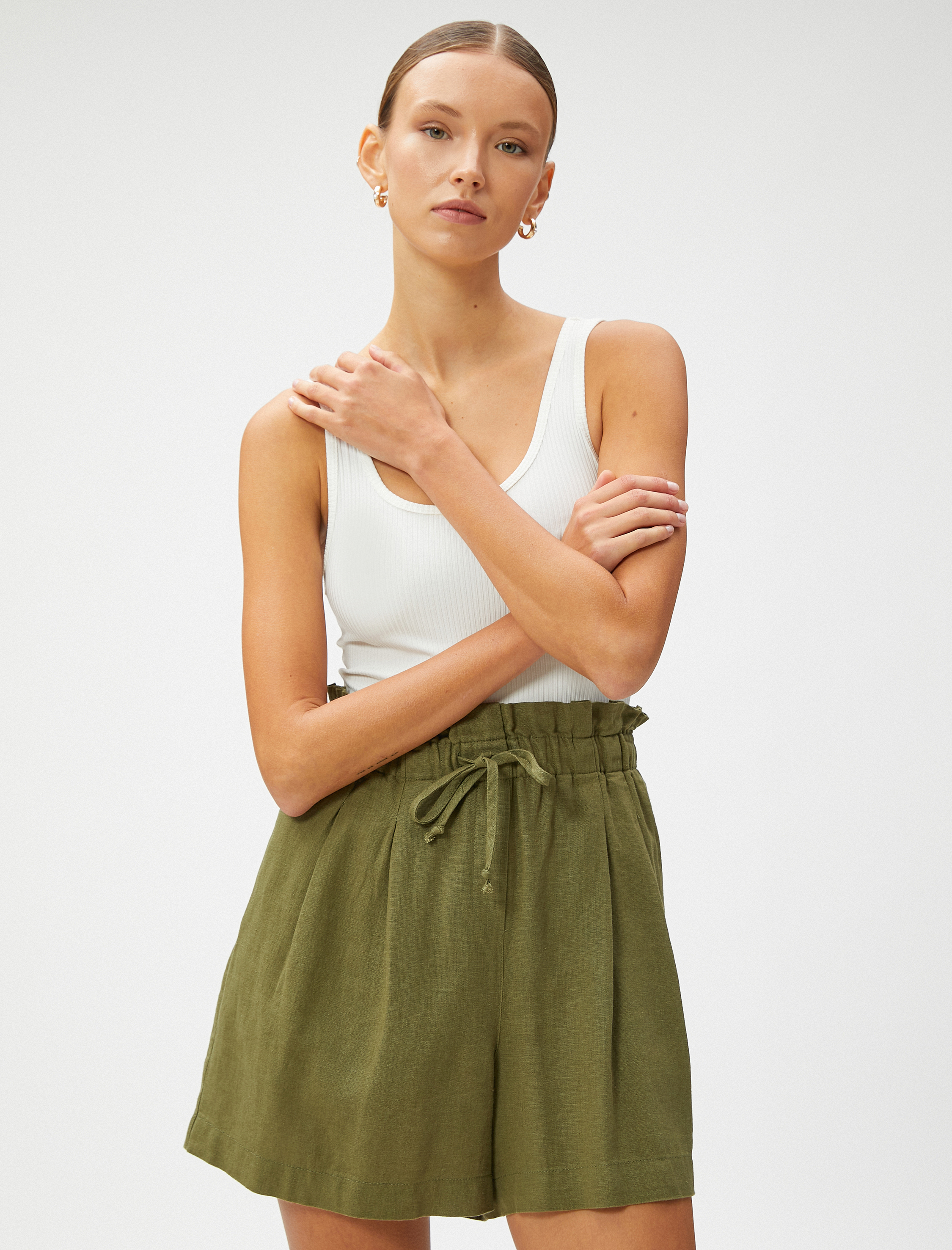   Keten Karışımlı Şort Bel Detaylı