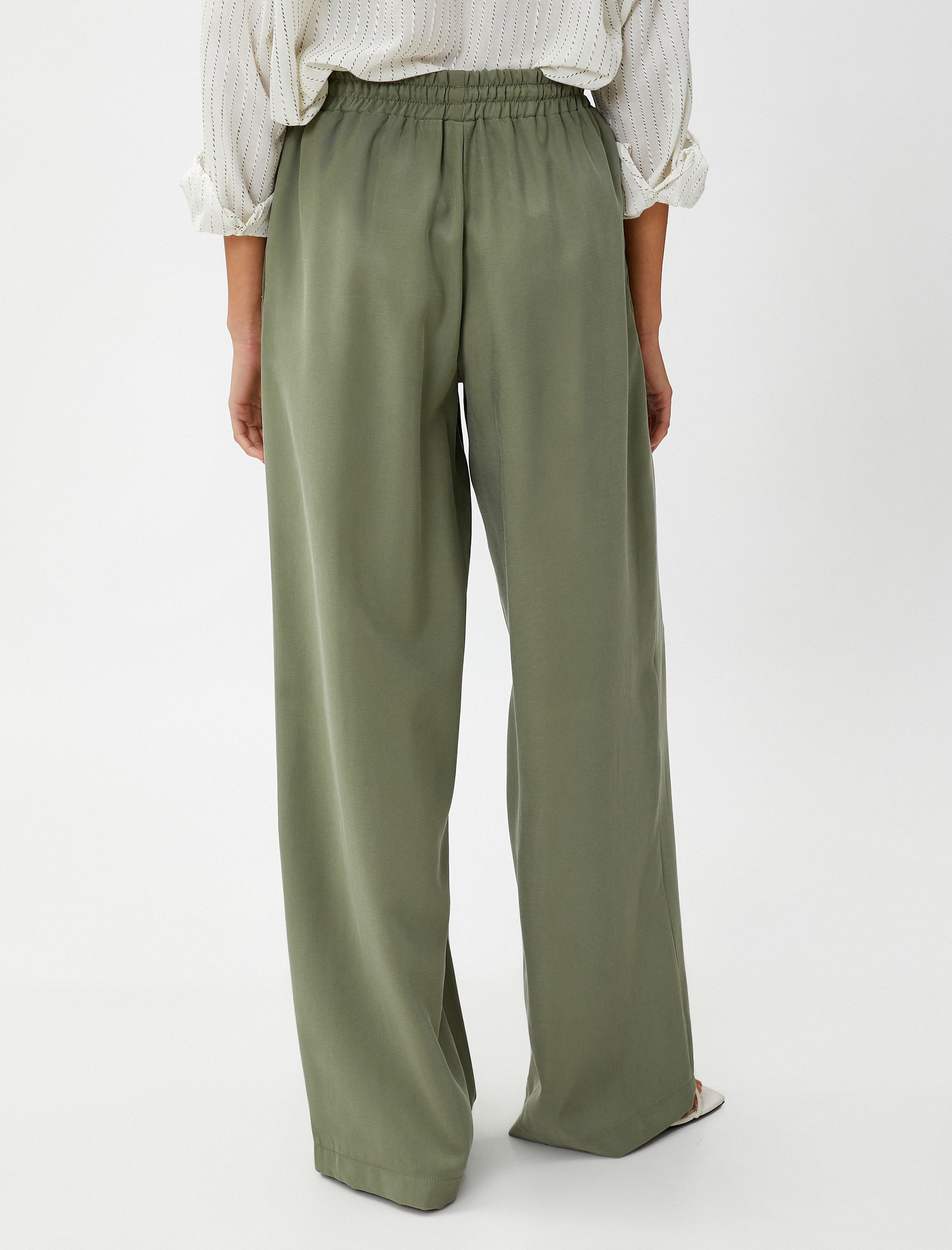   Bol Paça Rahat Pantolon İpeksi Dokulu