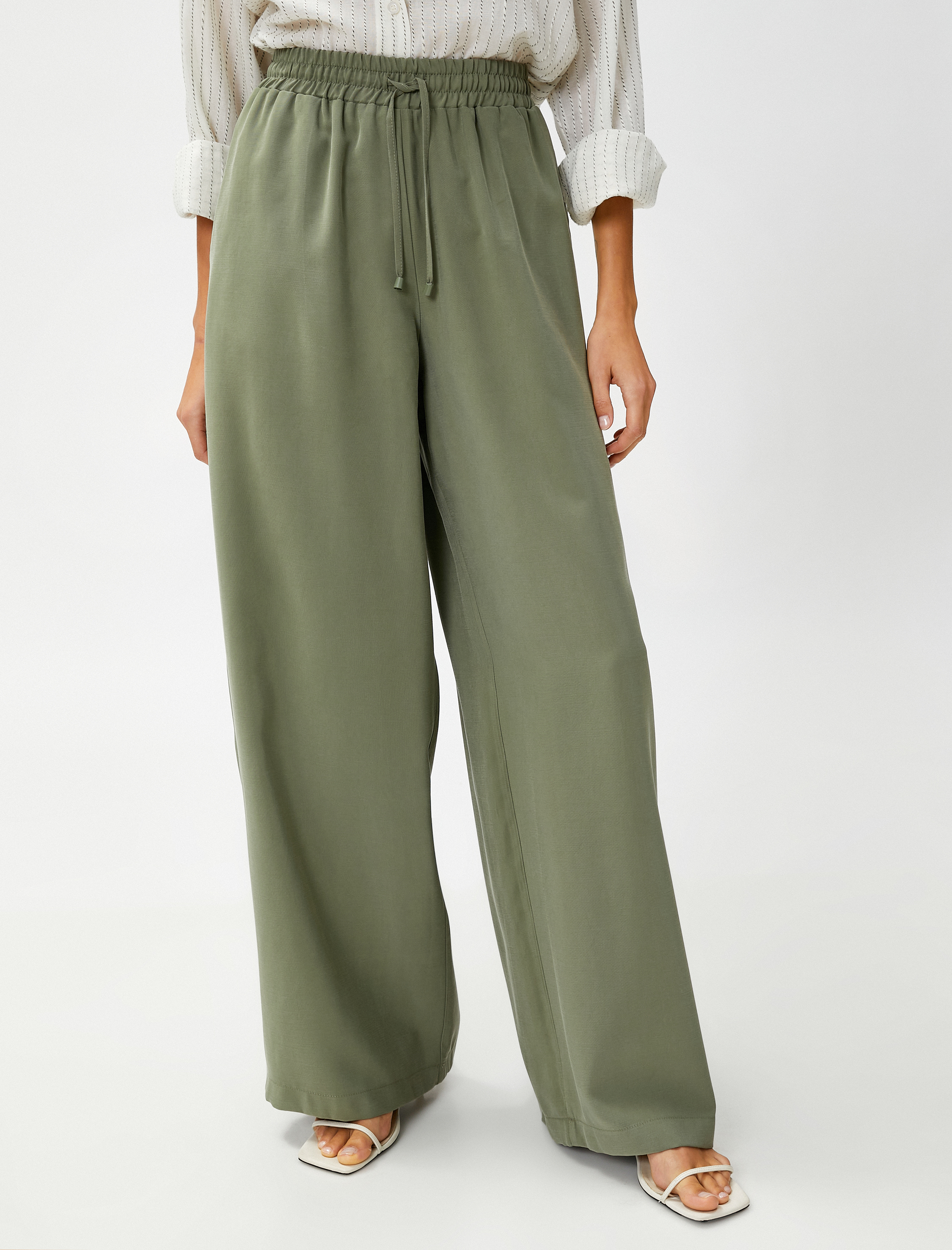   Bol Paça Rahat Pantolon İpeksi Dokulu