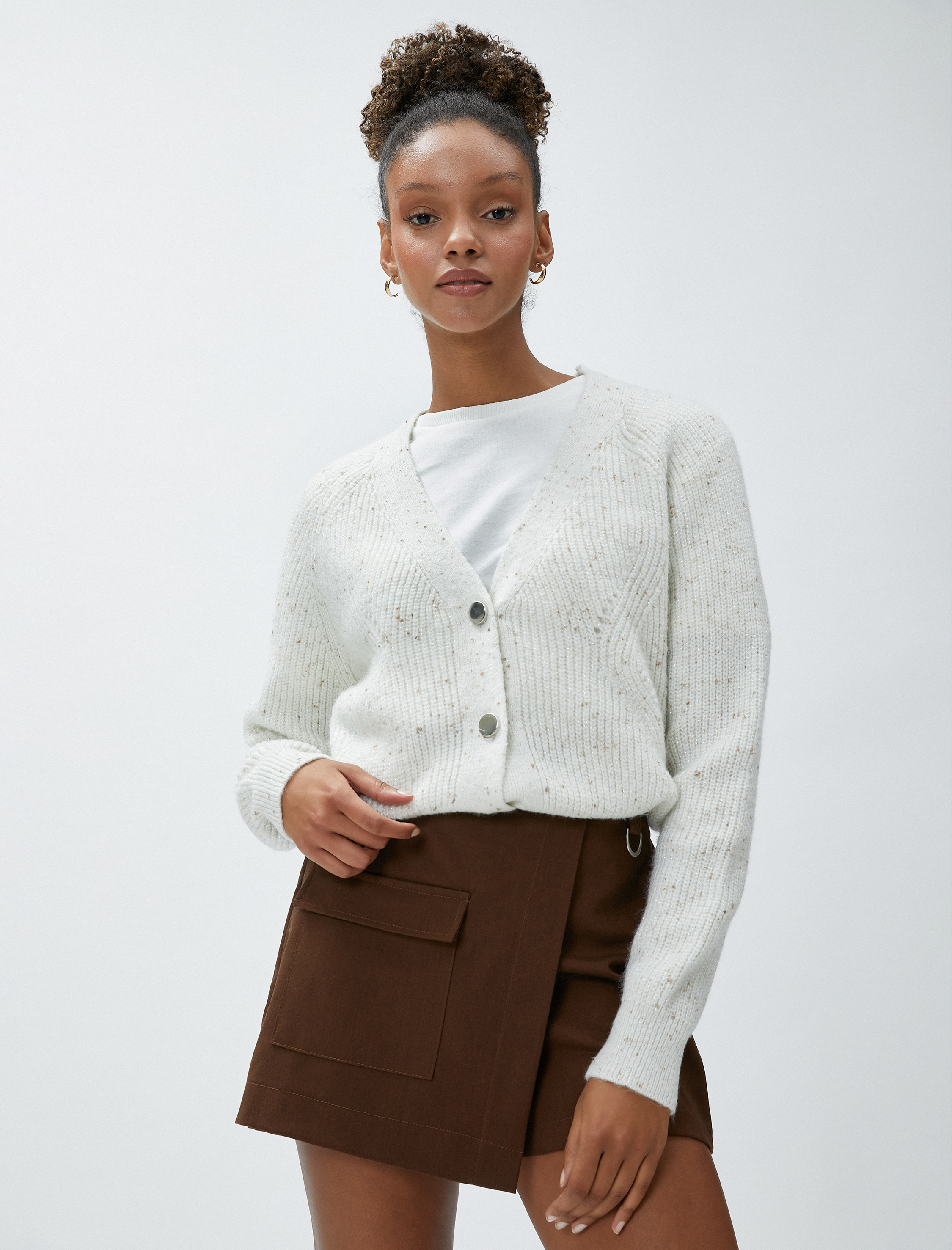   Simli Örgü Hırka V Yaka Düğmeli