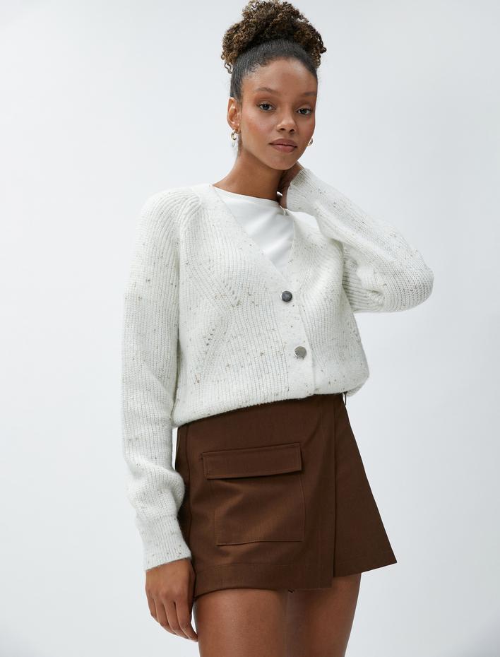  Simli Örgü Hırka V Yaka Düğmeli