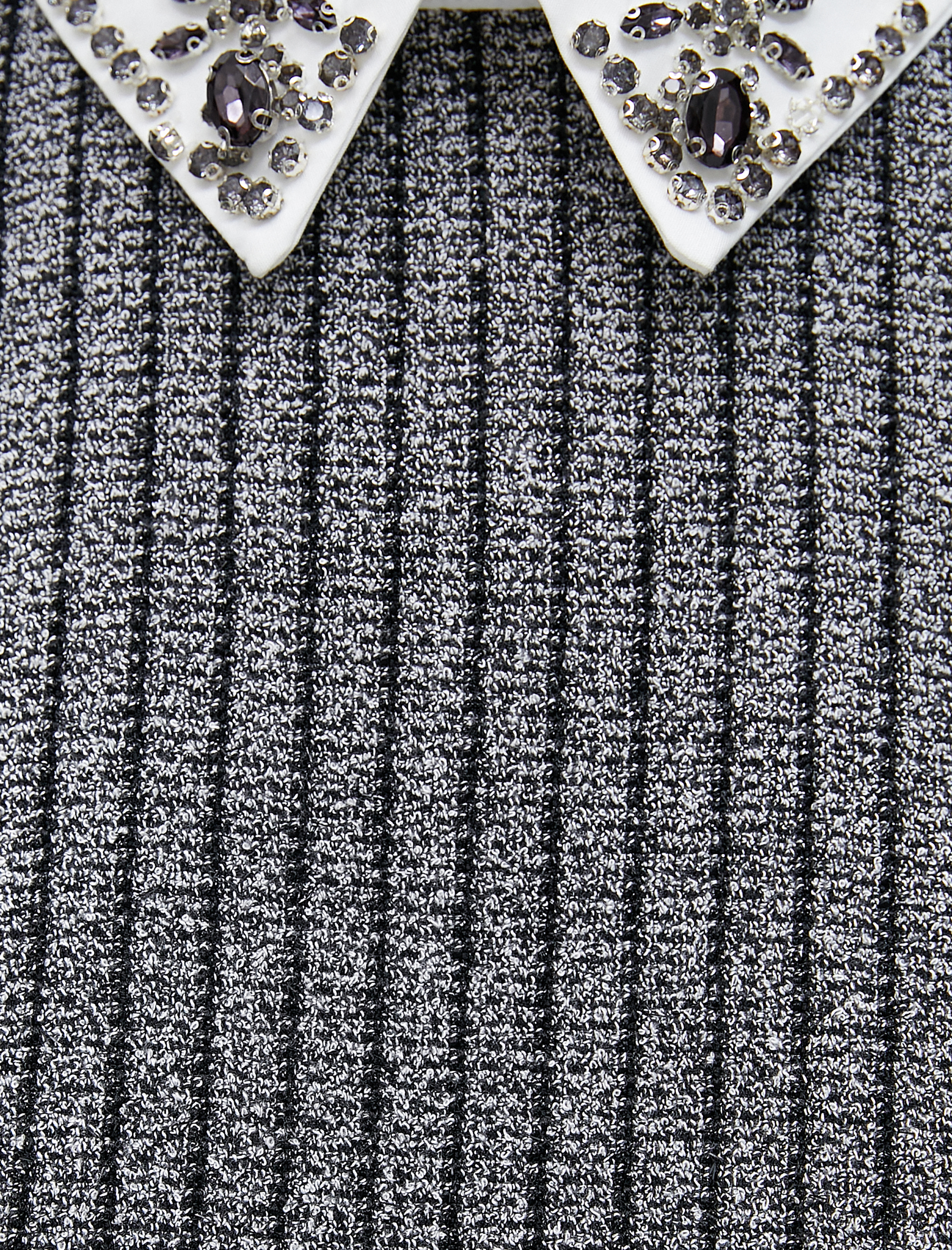   Simli Bluz Yaka Detaylı Taşlı Kısa Kollu