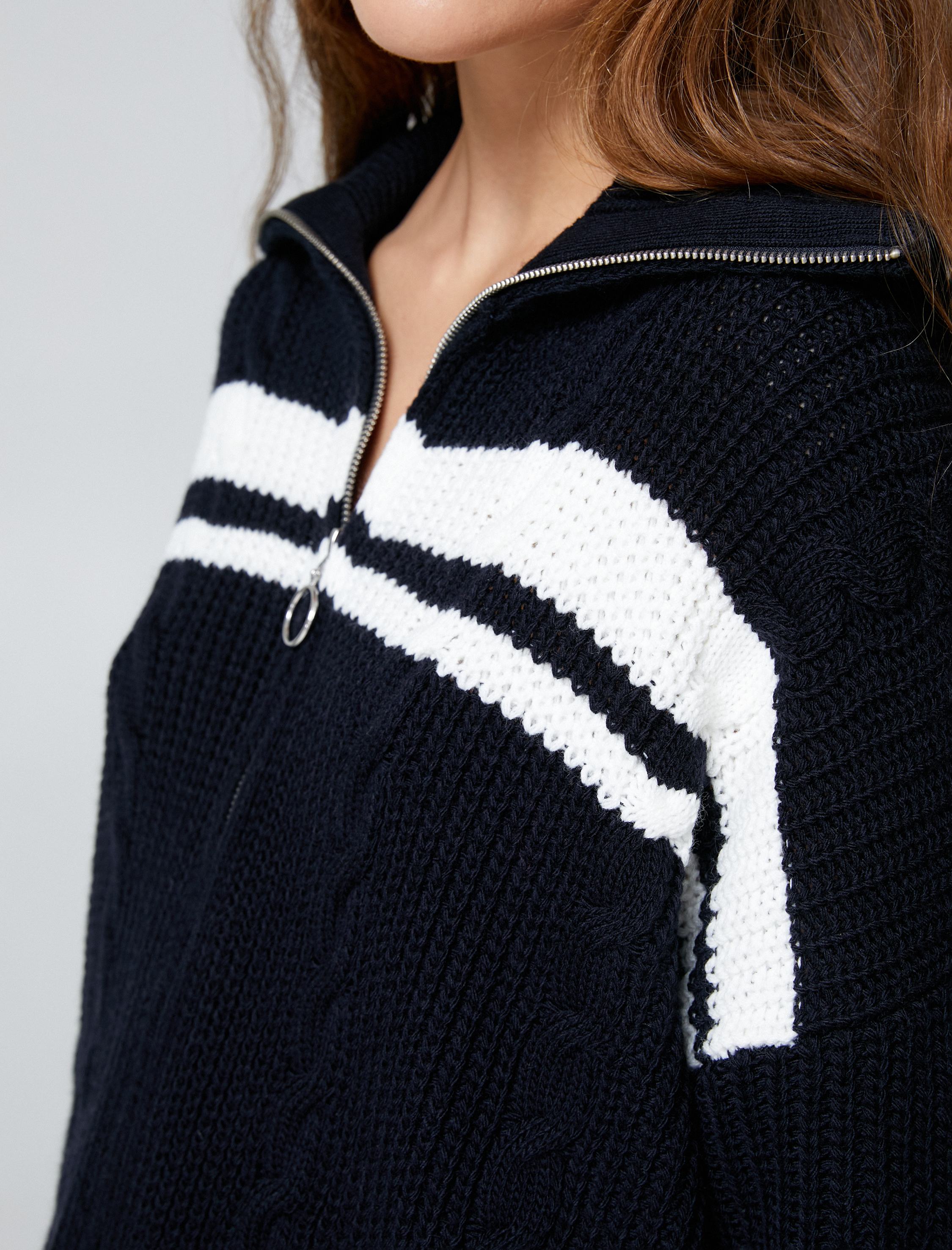   Fermuarlı Hırka Saç Örgüsü Motifli Dik Yaka