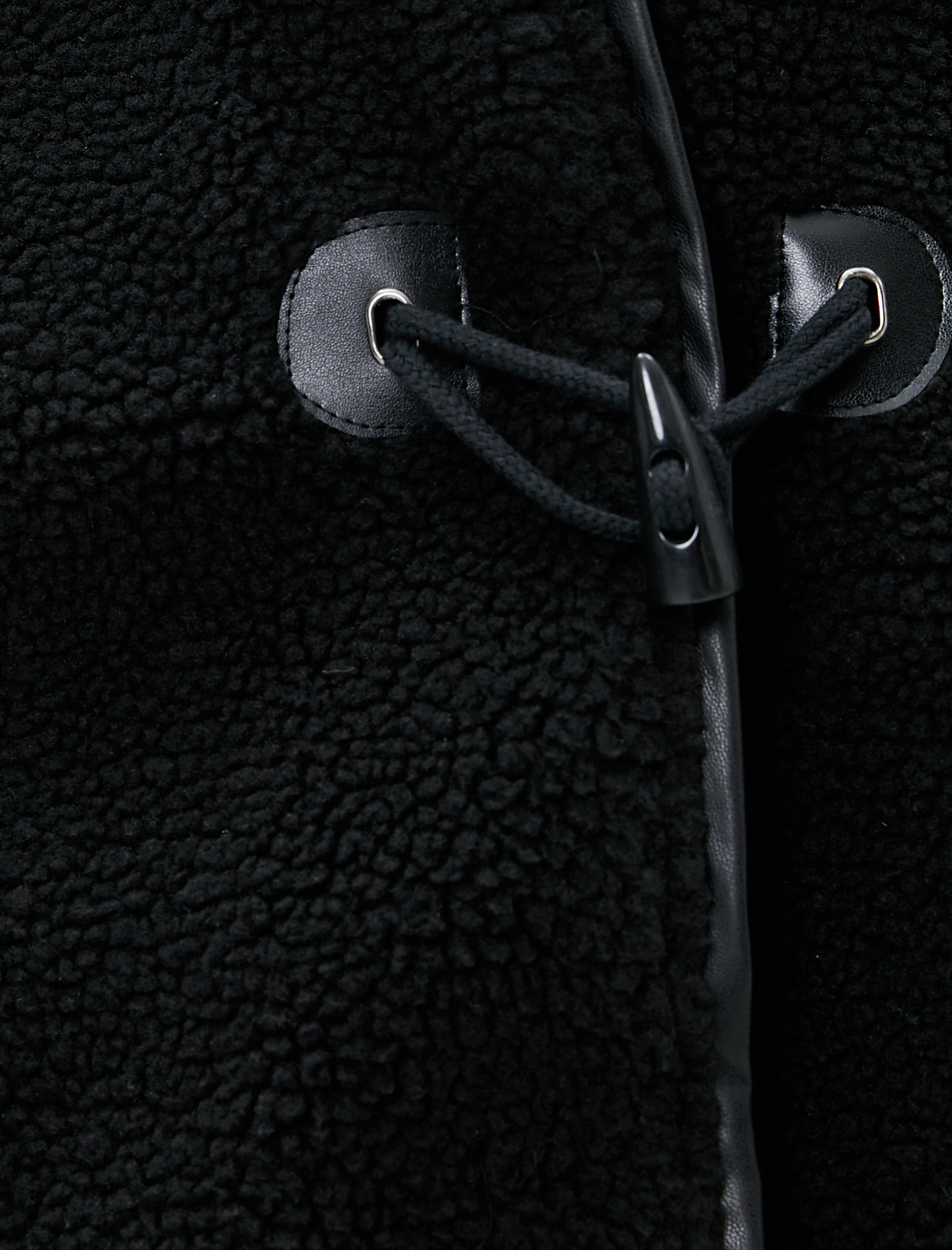   Peluş Ceket Dik Yaka Cep Detaylı Düğmeli Çıtçıt Kapama