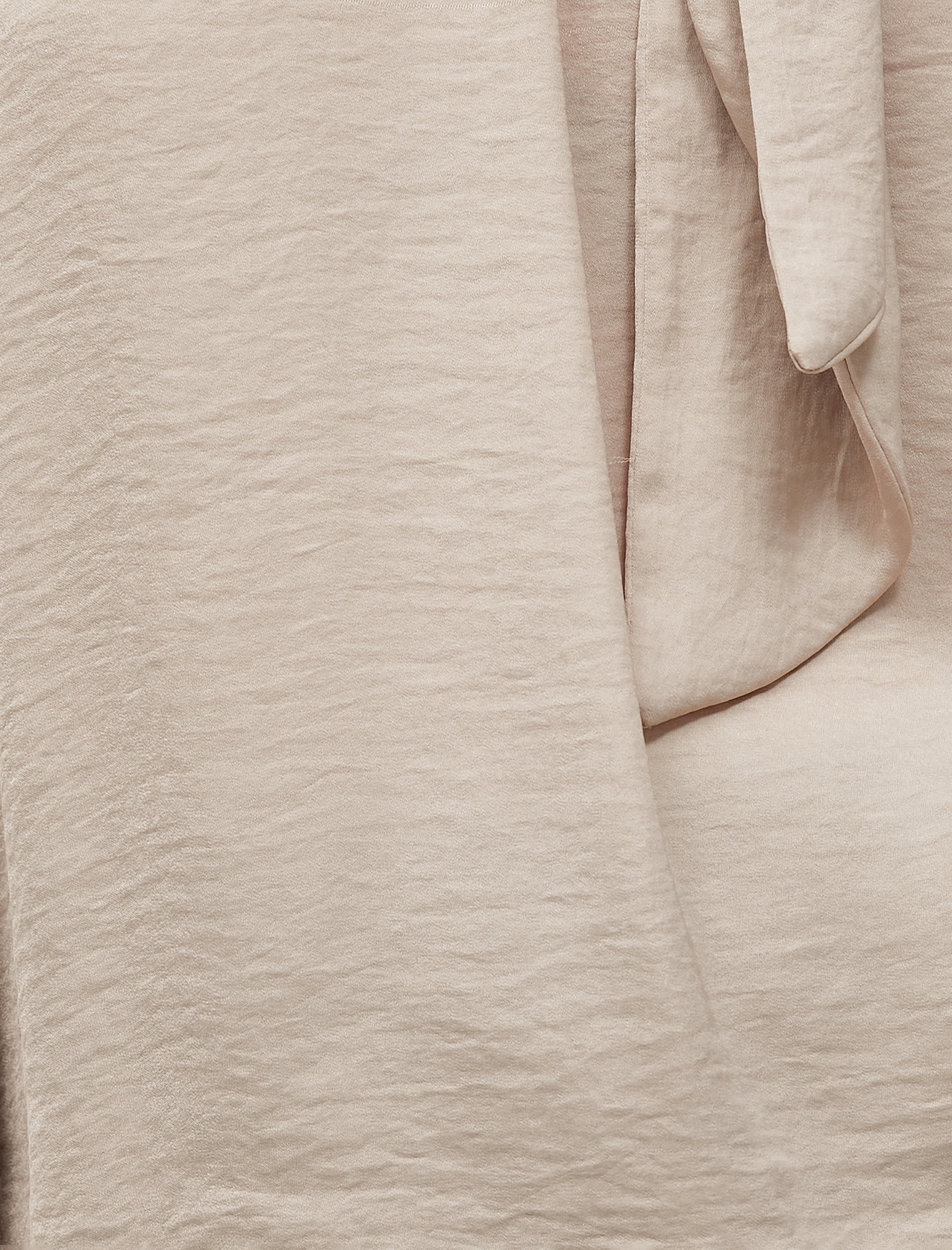   Fiyonk Detaylı Bluz Uzun Kollu