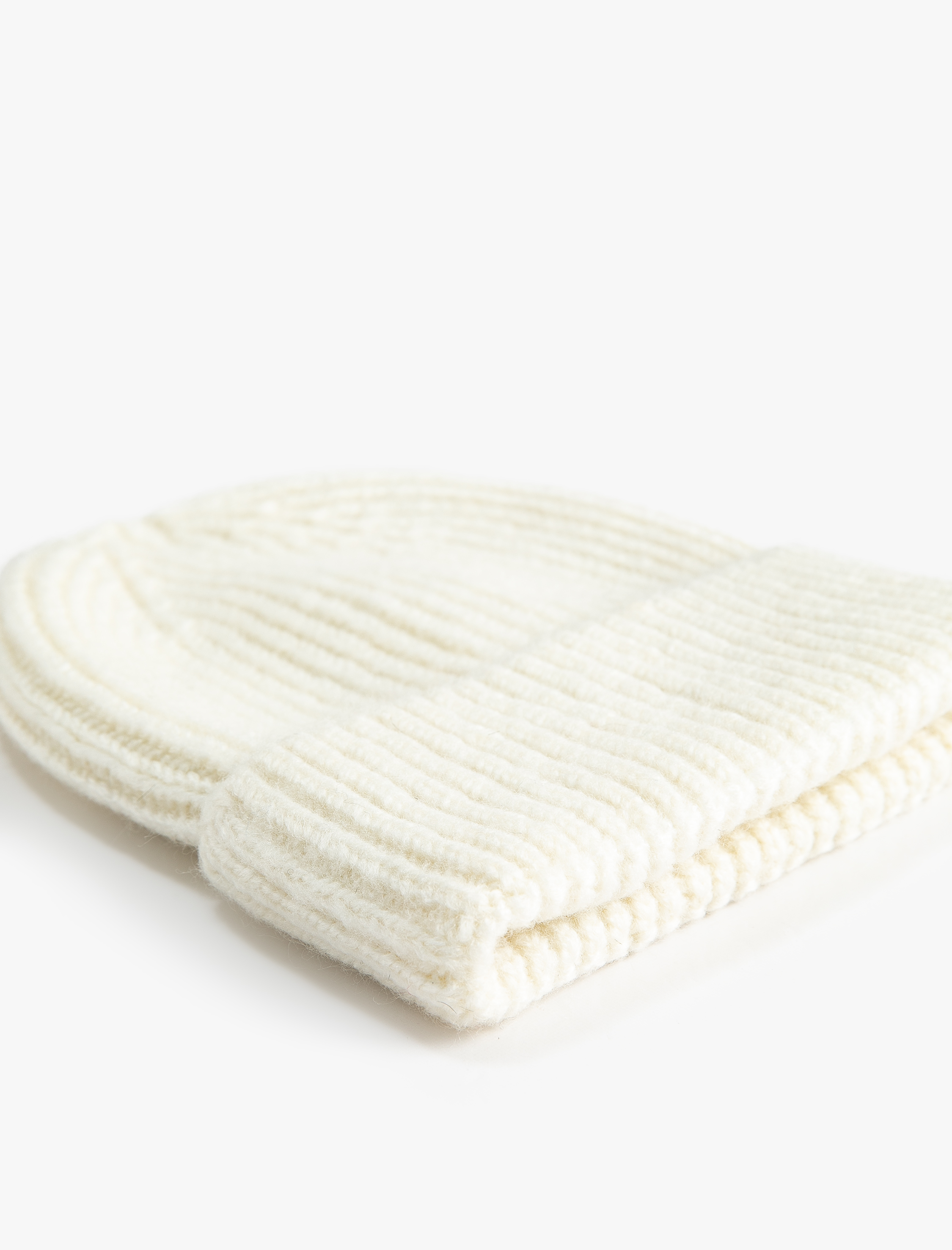  Kadın Lastikli Örgü Bere Kenarları Katlı