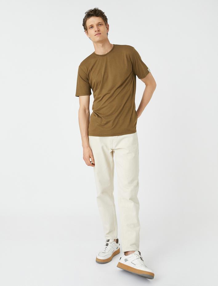  Basic Tişört Bisiklet Yaka Kısa Kollu Etiket Detaylı