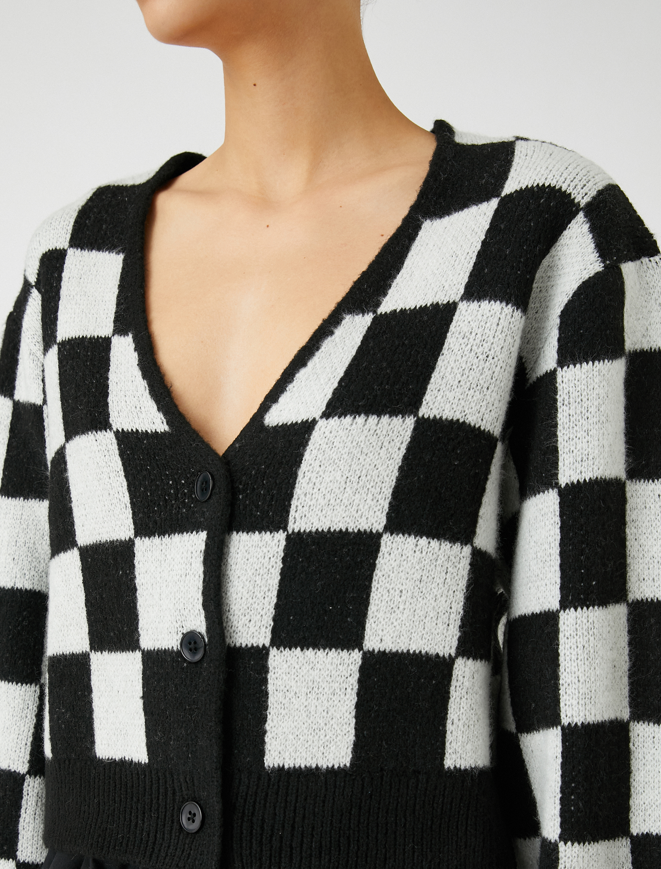   Crop Hırka Örgü V Yaka Düğmeli Dama Desenli Ribanalı