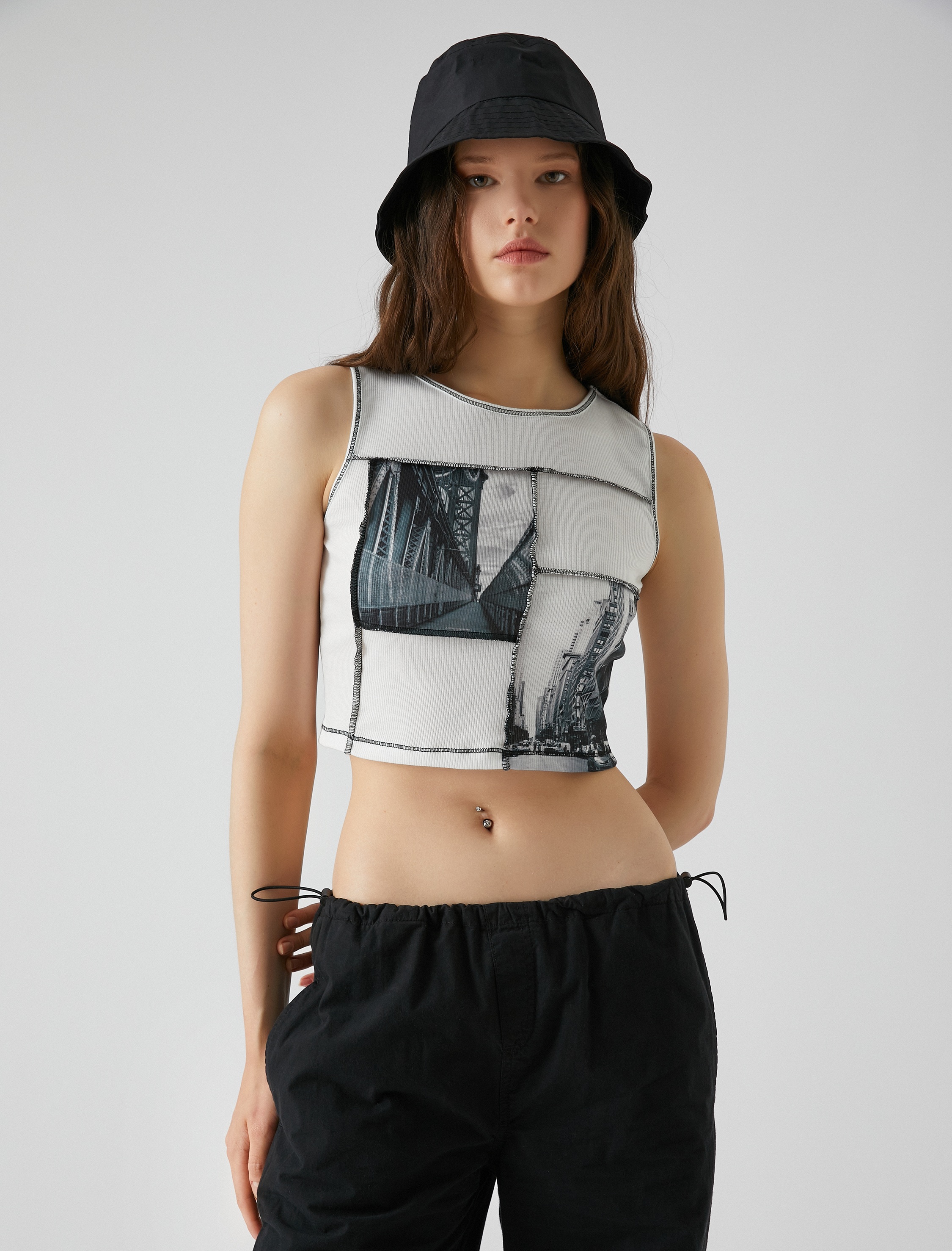   Crop Atlet Fitilli Baskılı Dikiş Detaylı Bisiklet Yaka