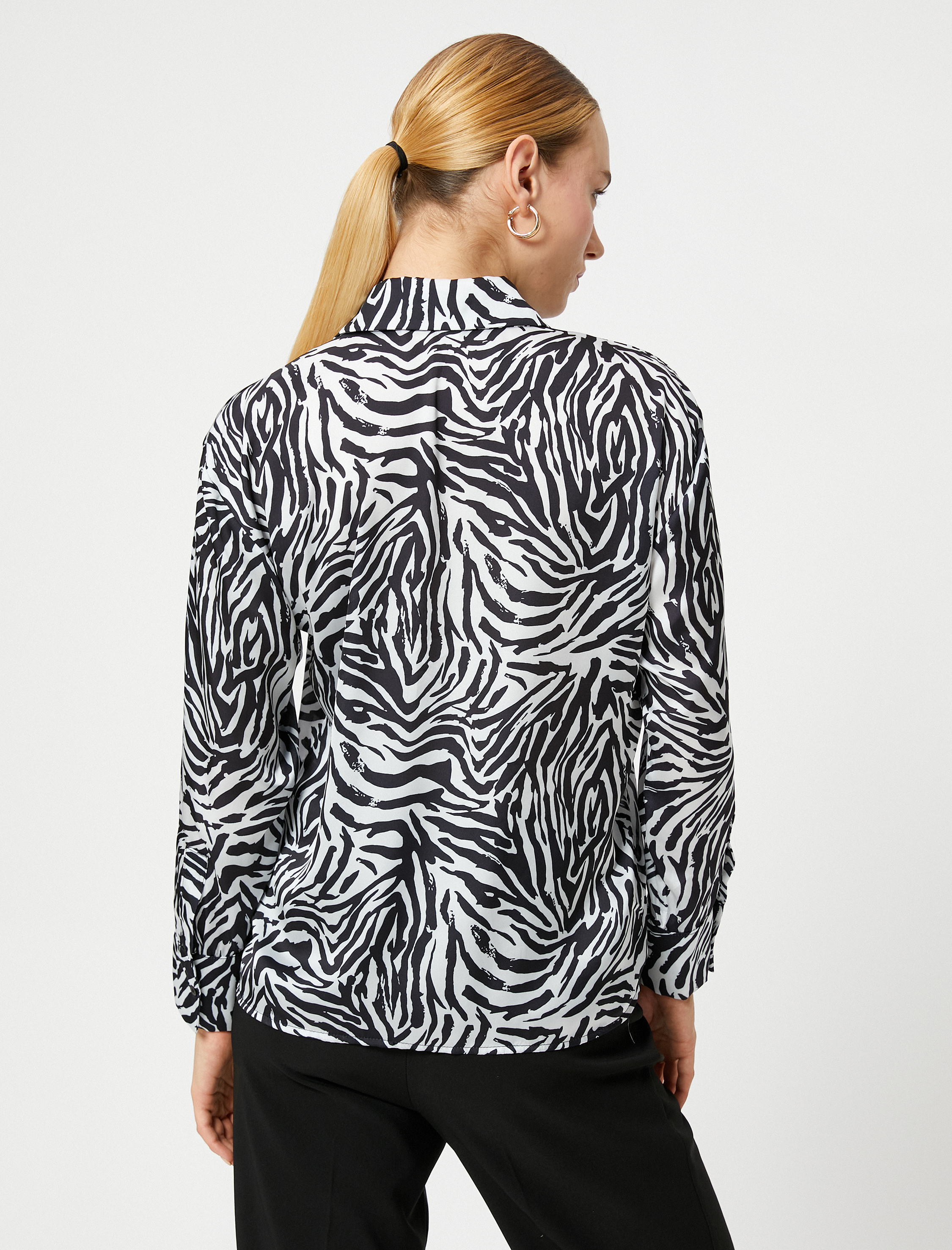   Uzun Kollu Gömlek Düğmeli