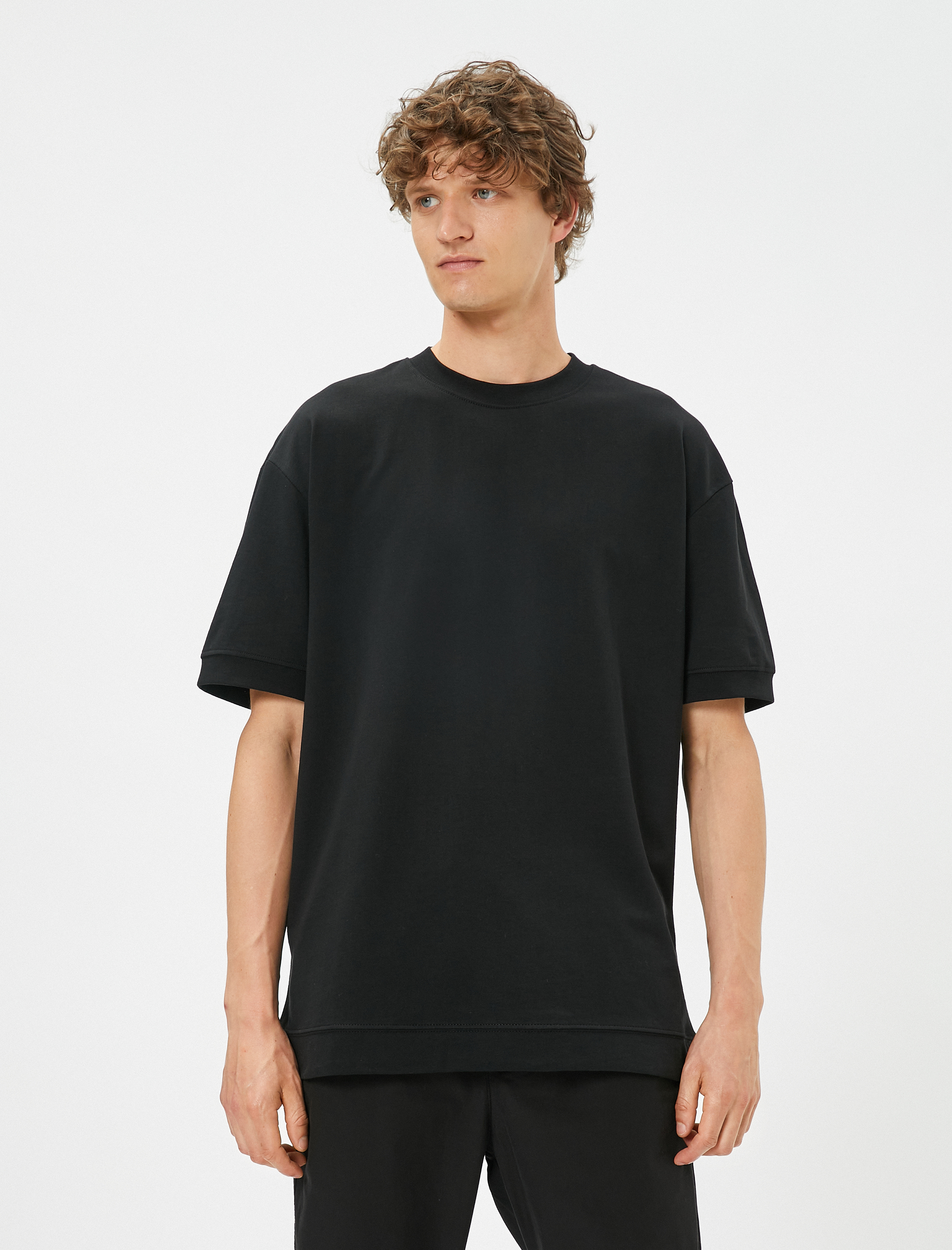   Basic Oversize Tişört Bisiklet Yaka Dikiş Detaylı Pamuklu