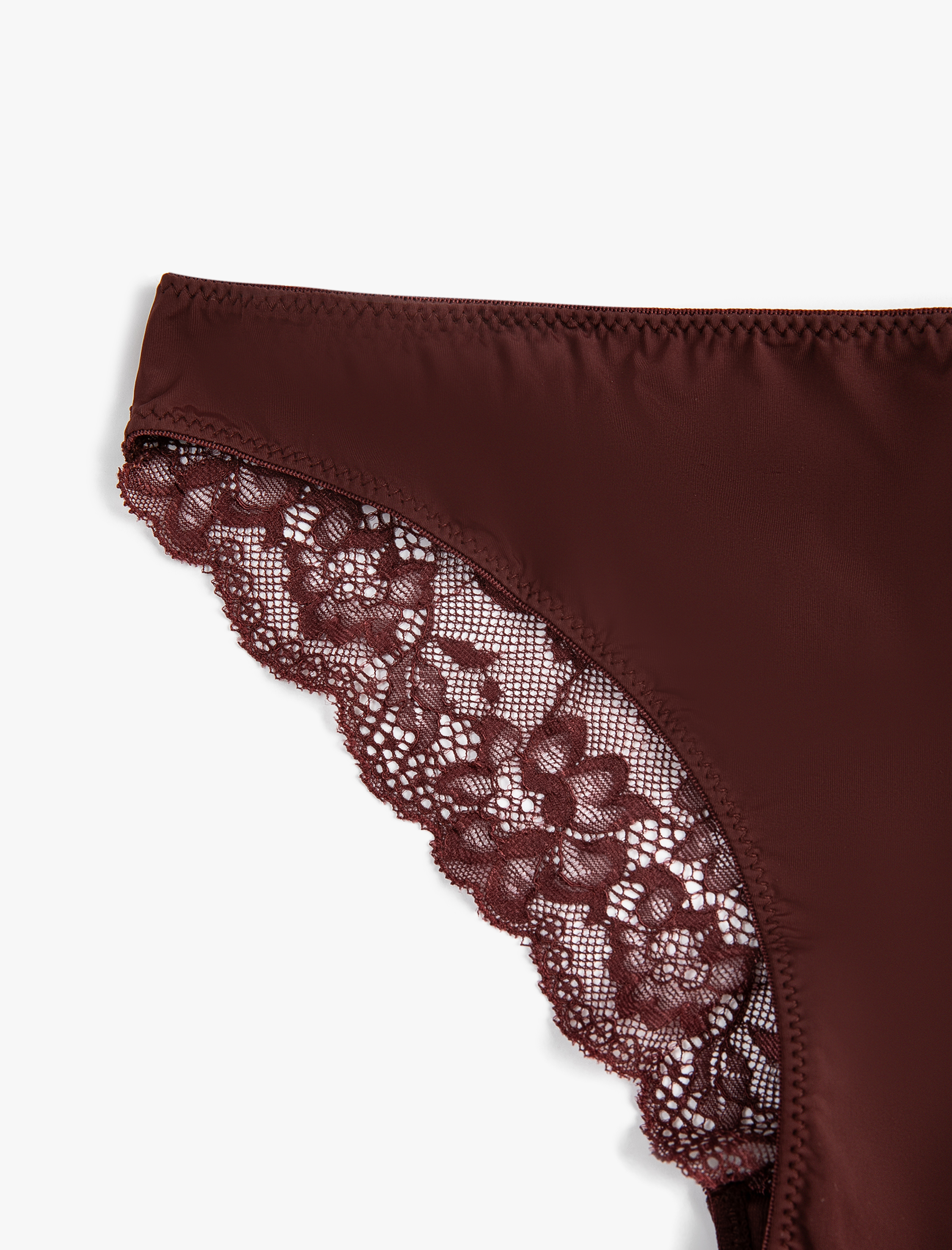   Brazilian Külot Arkası Dantel Detaylı