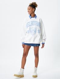 Şardonlu Kolej Sweatshirt Nakışlı Bisiklet Yaka Uzun Kollu
