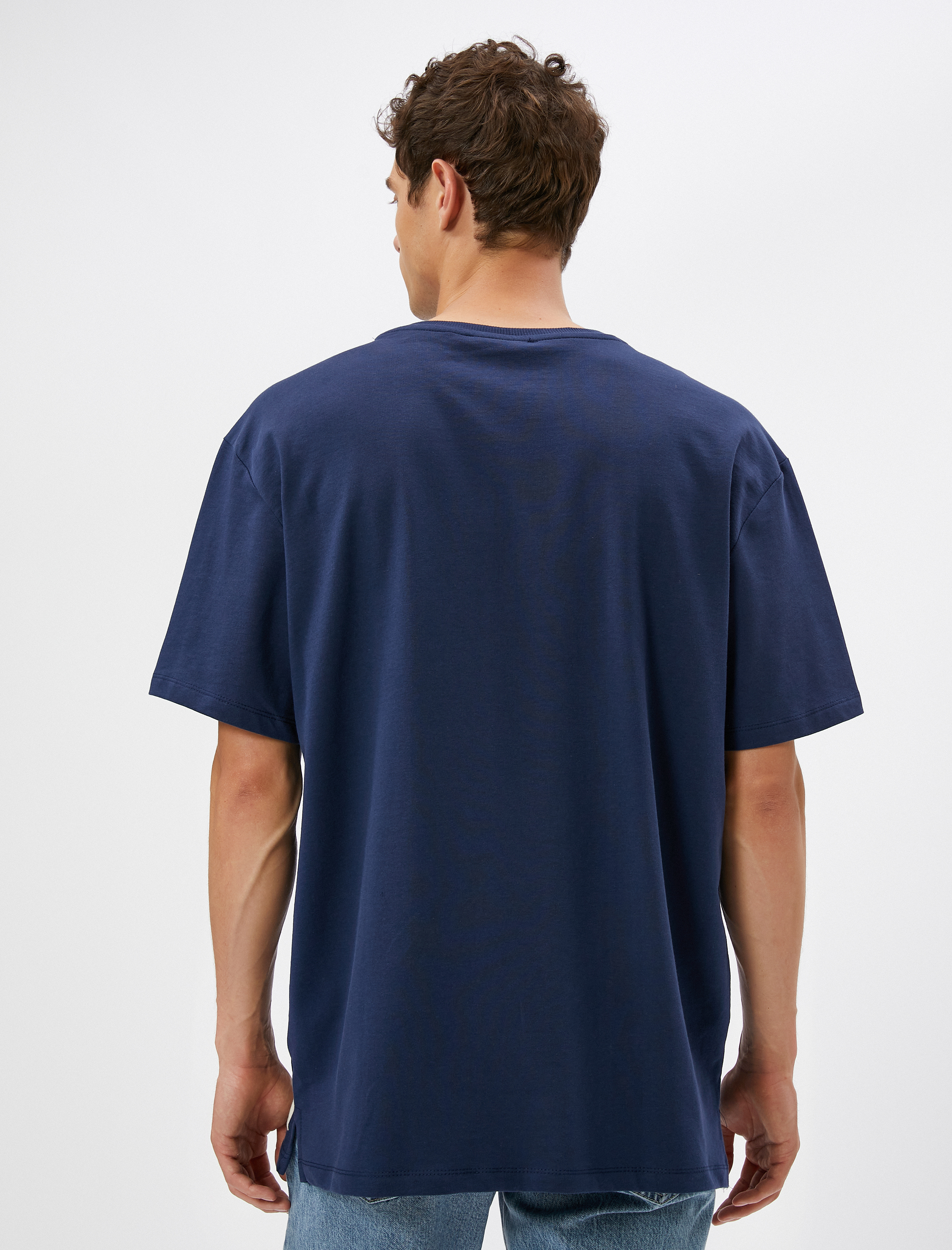   Basic Tişört Bisiklet Yaka Etiket Baskı Detaylı Pamuklu