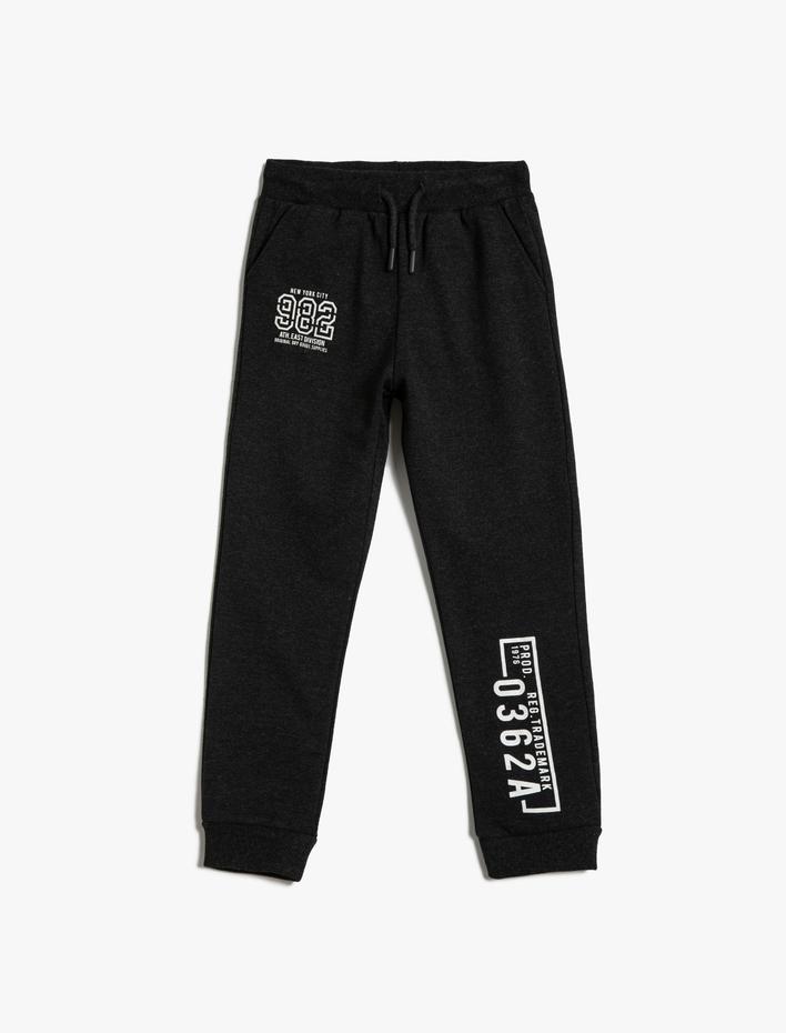 Erkek Çocuk Jogger Eşofman Altı Beli Bağlamalı Cepli Şardonlu Baskılı