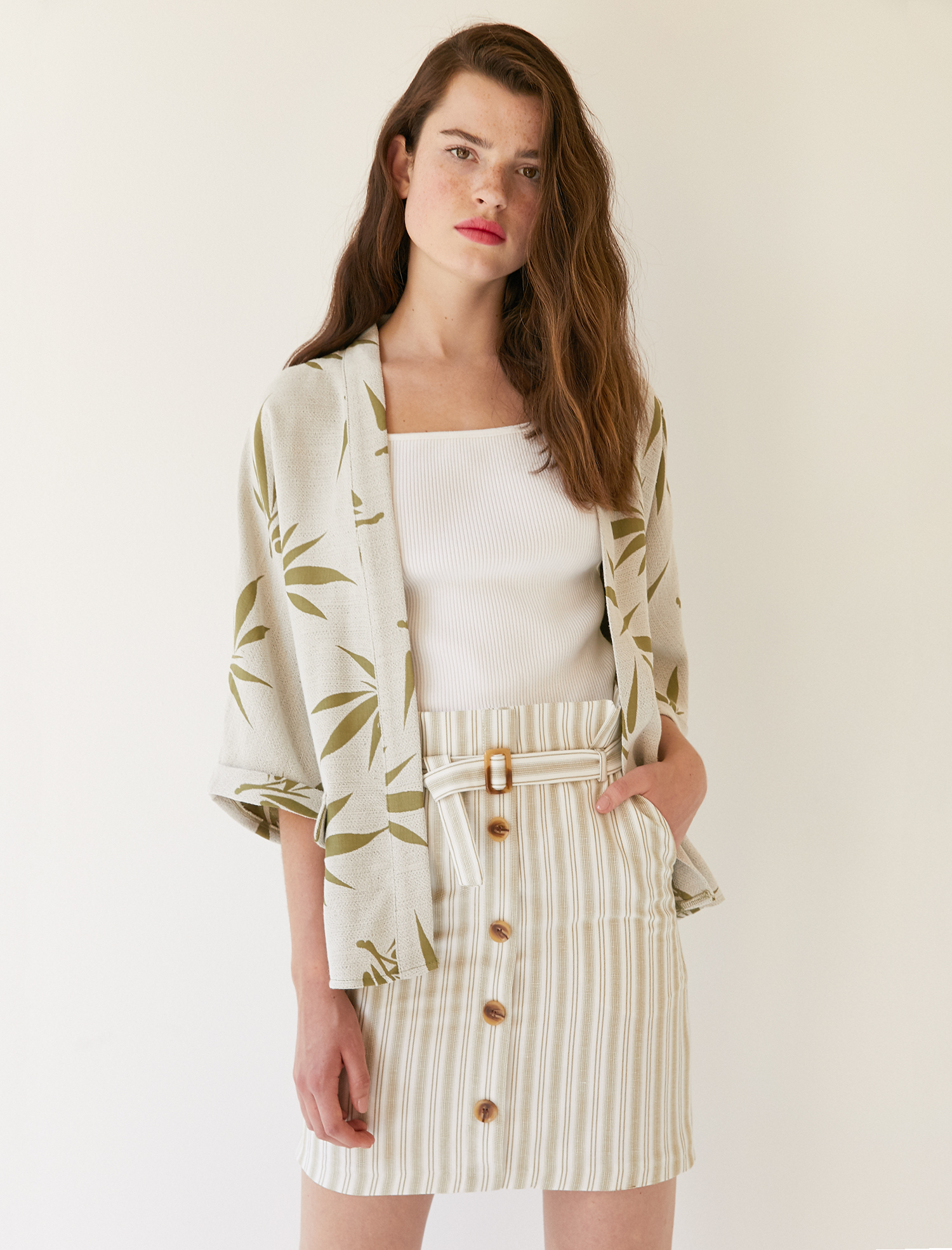   Düğme Detaylı Etek