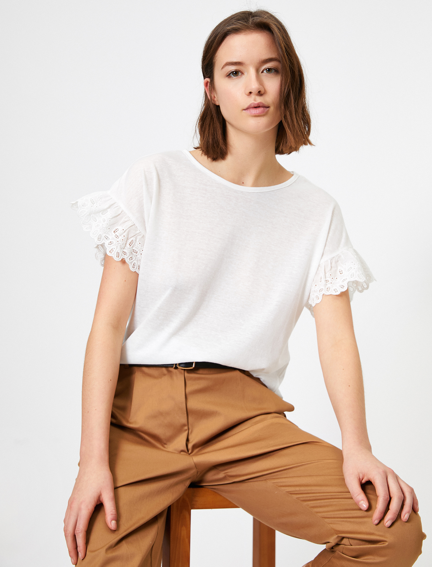   Kol Detaylı Tişört