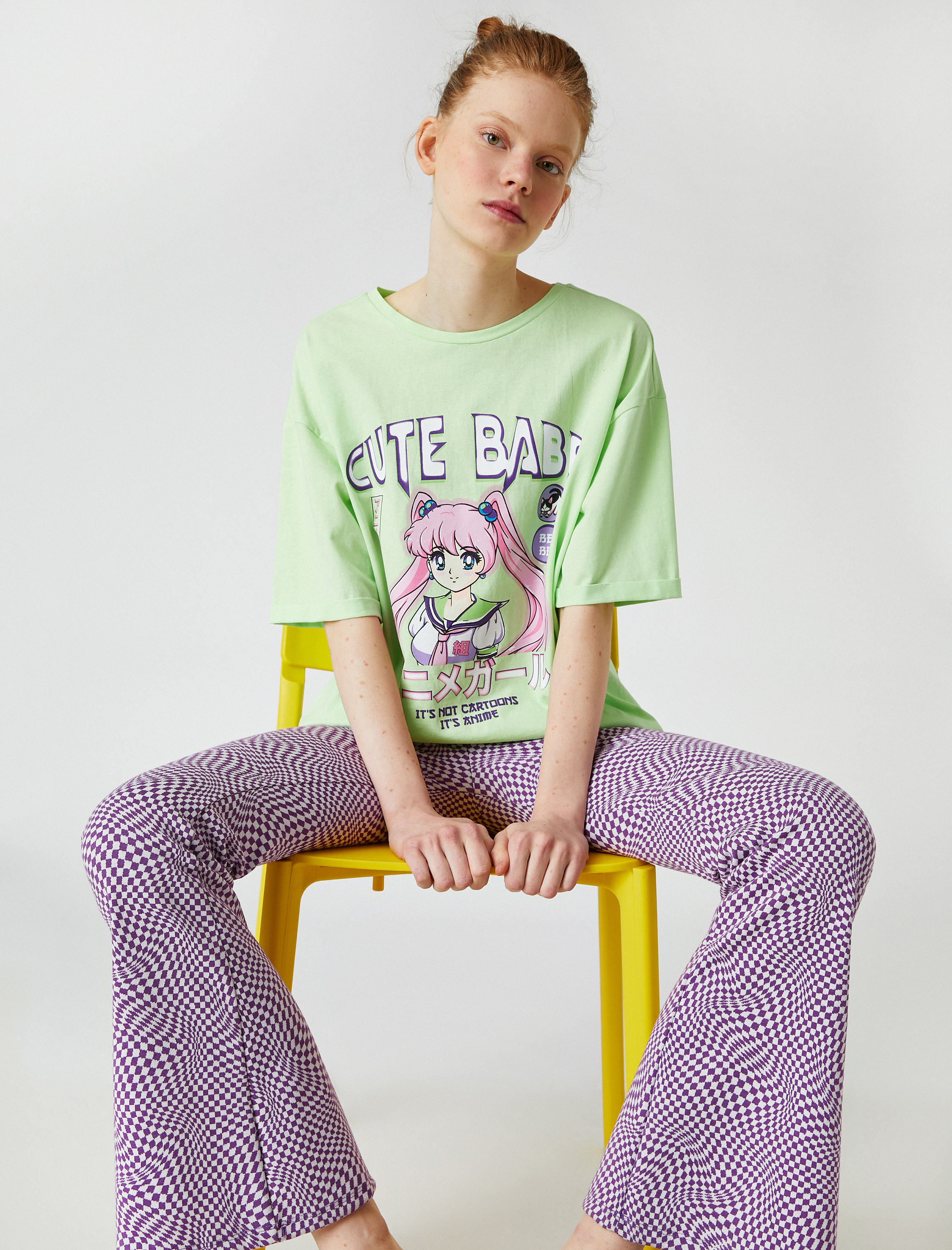   Baskı Detaylı Bisiklet Yaka Tişört