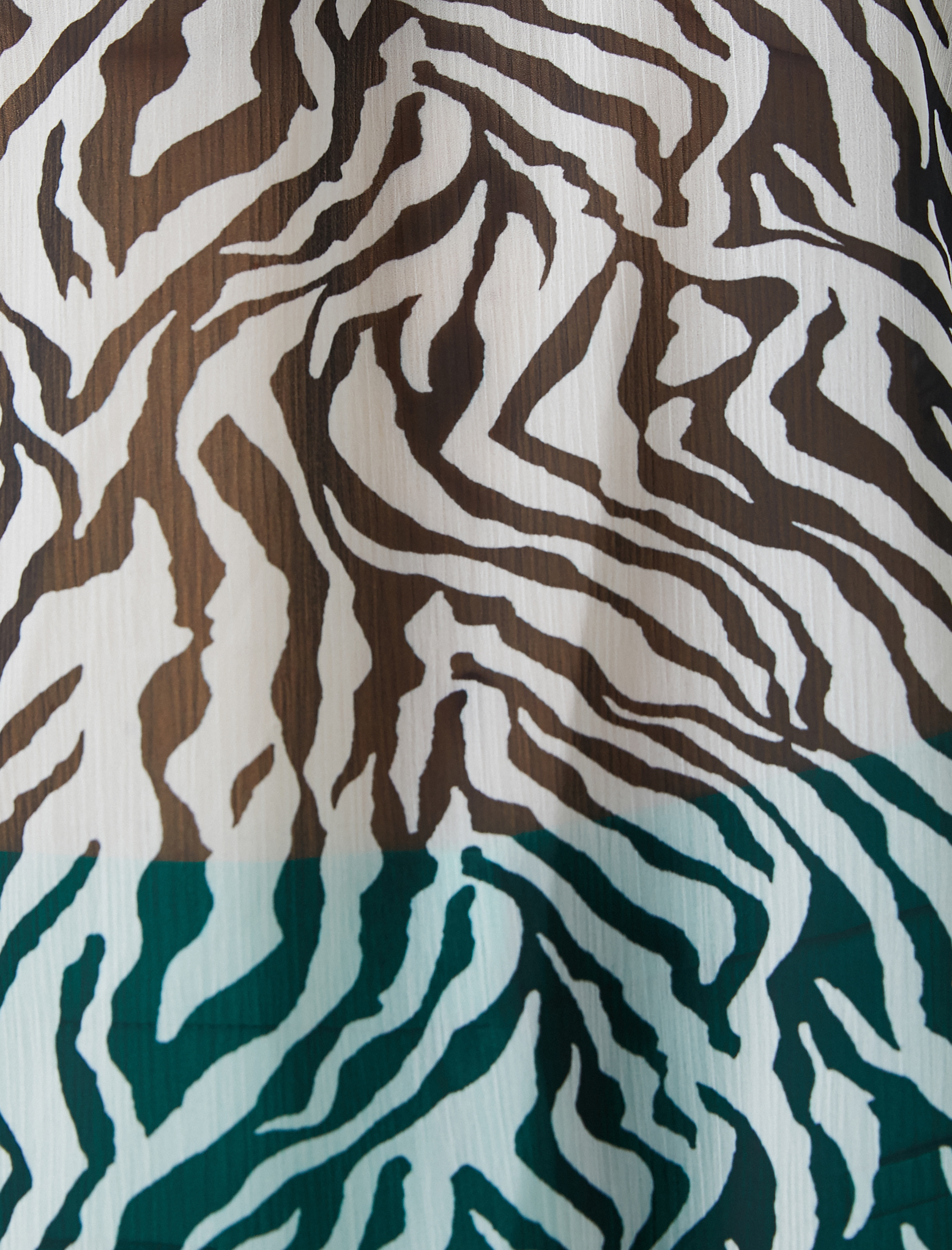   Uzun Kollu Desenli Gömlek