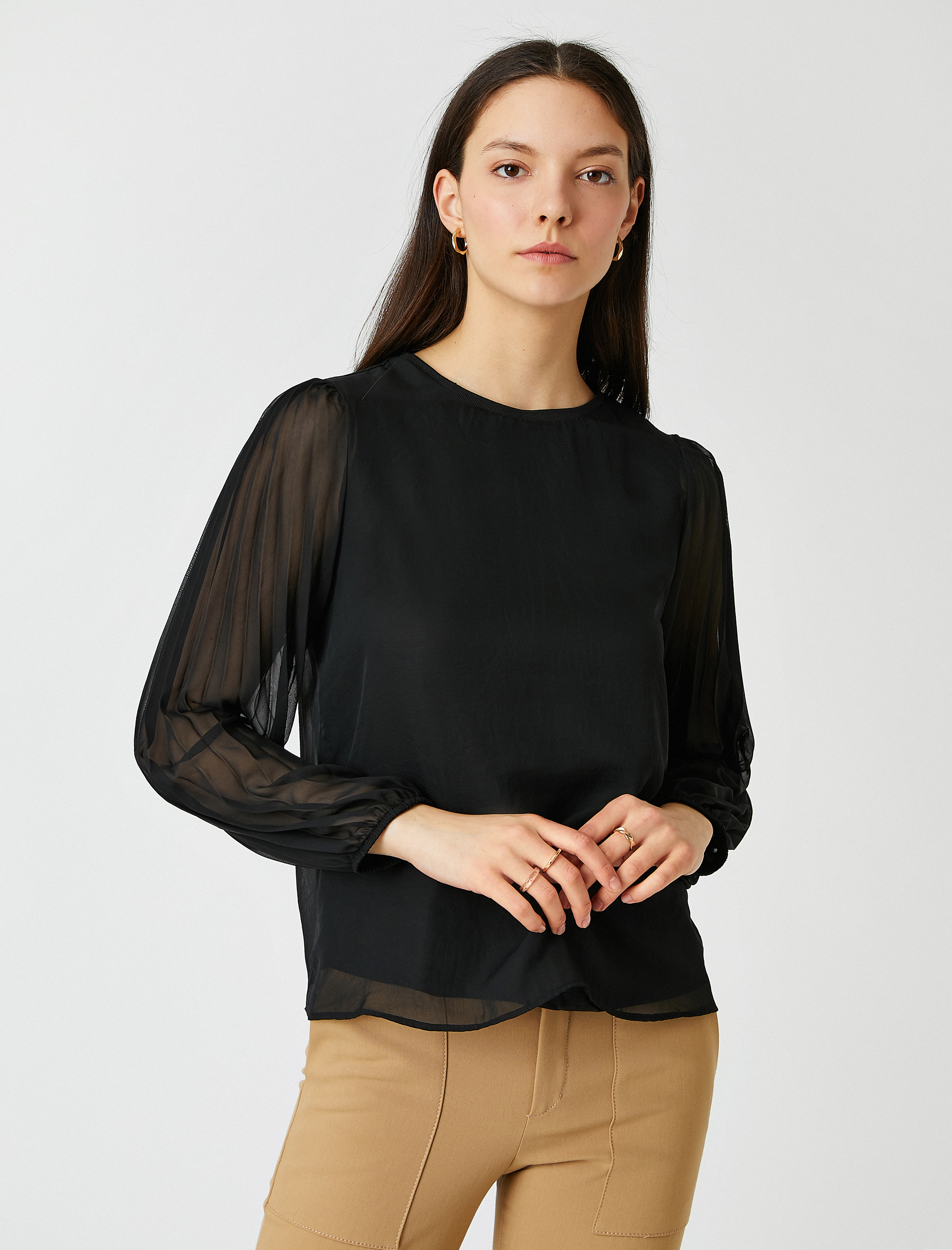   Uzun Kollu Tül Detaylı Bluz