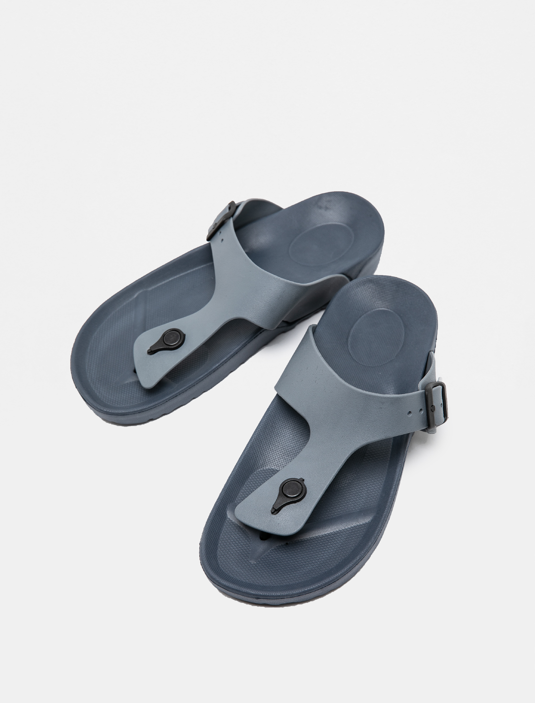  Erkek Tokalı Parmak Arası Terlik